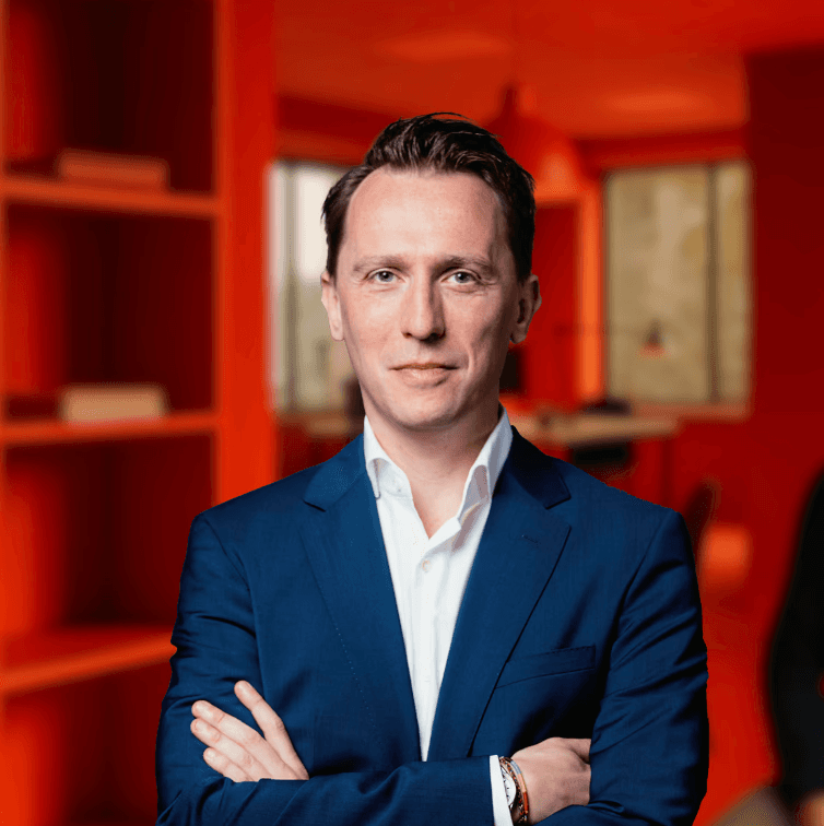 Emanue Dennis CEO LAGOM Network