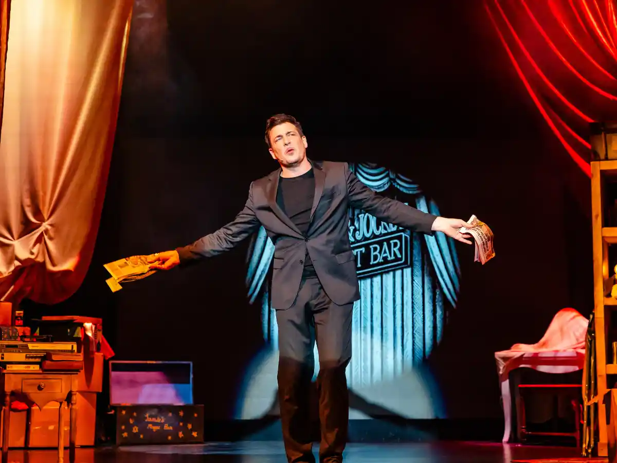 Audience experience at Jamie Allan's Amaze, playing at New World Stages, New York