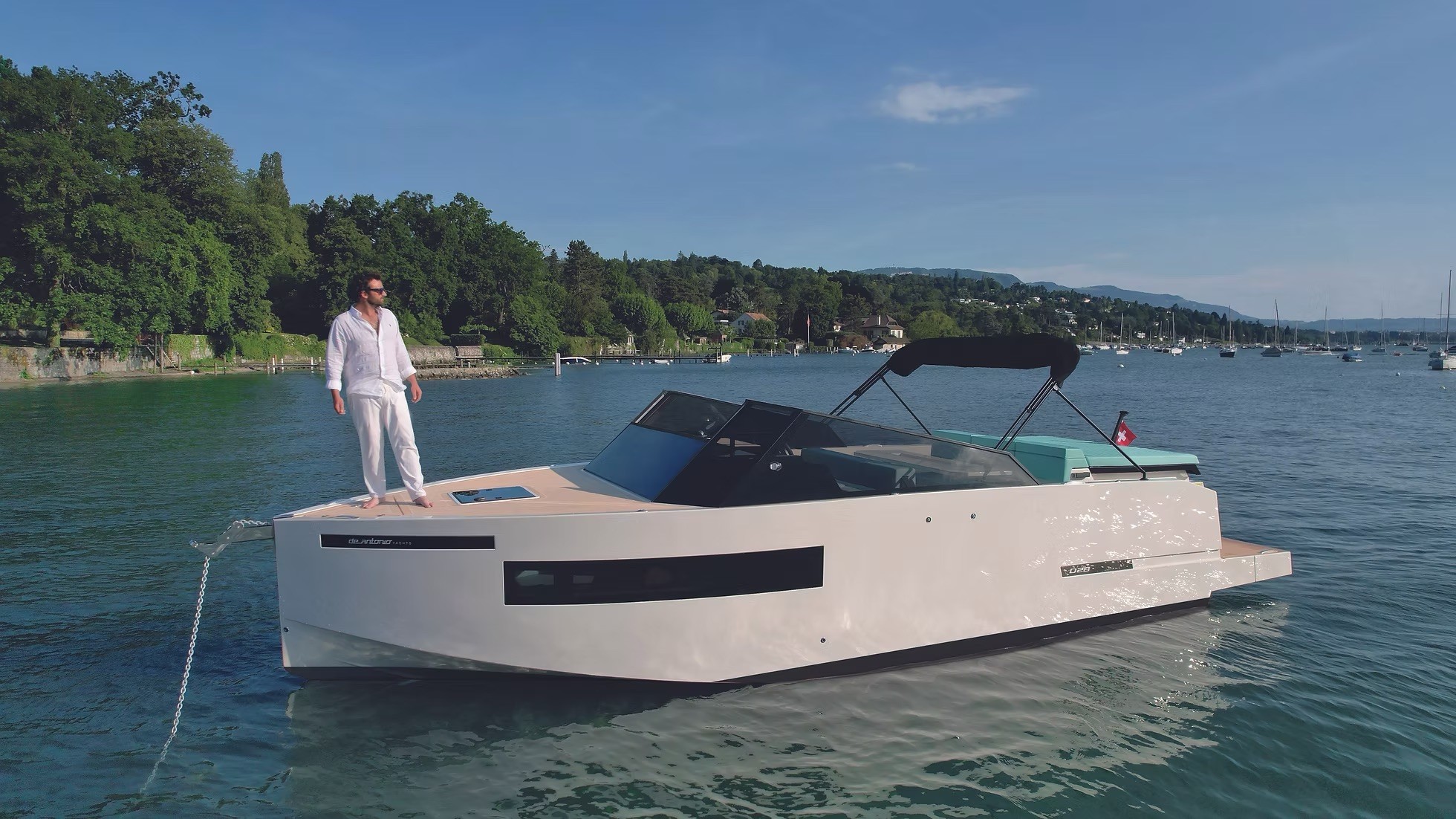 DE Antonio D28 Cruiser 