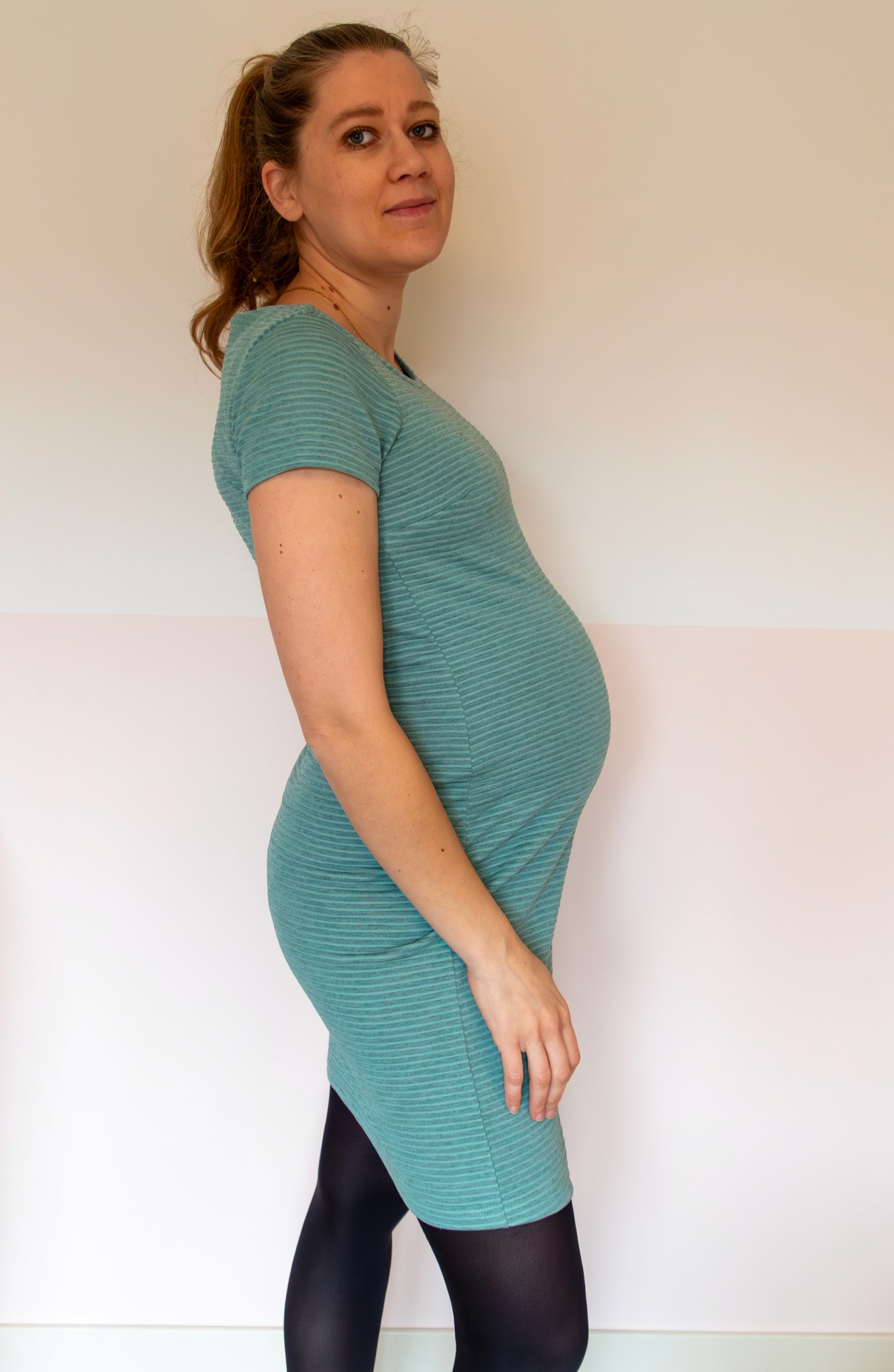 Zwangerschapsjurk Noppies, zijaanzicht, groen, maat S