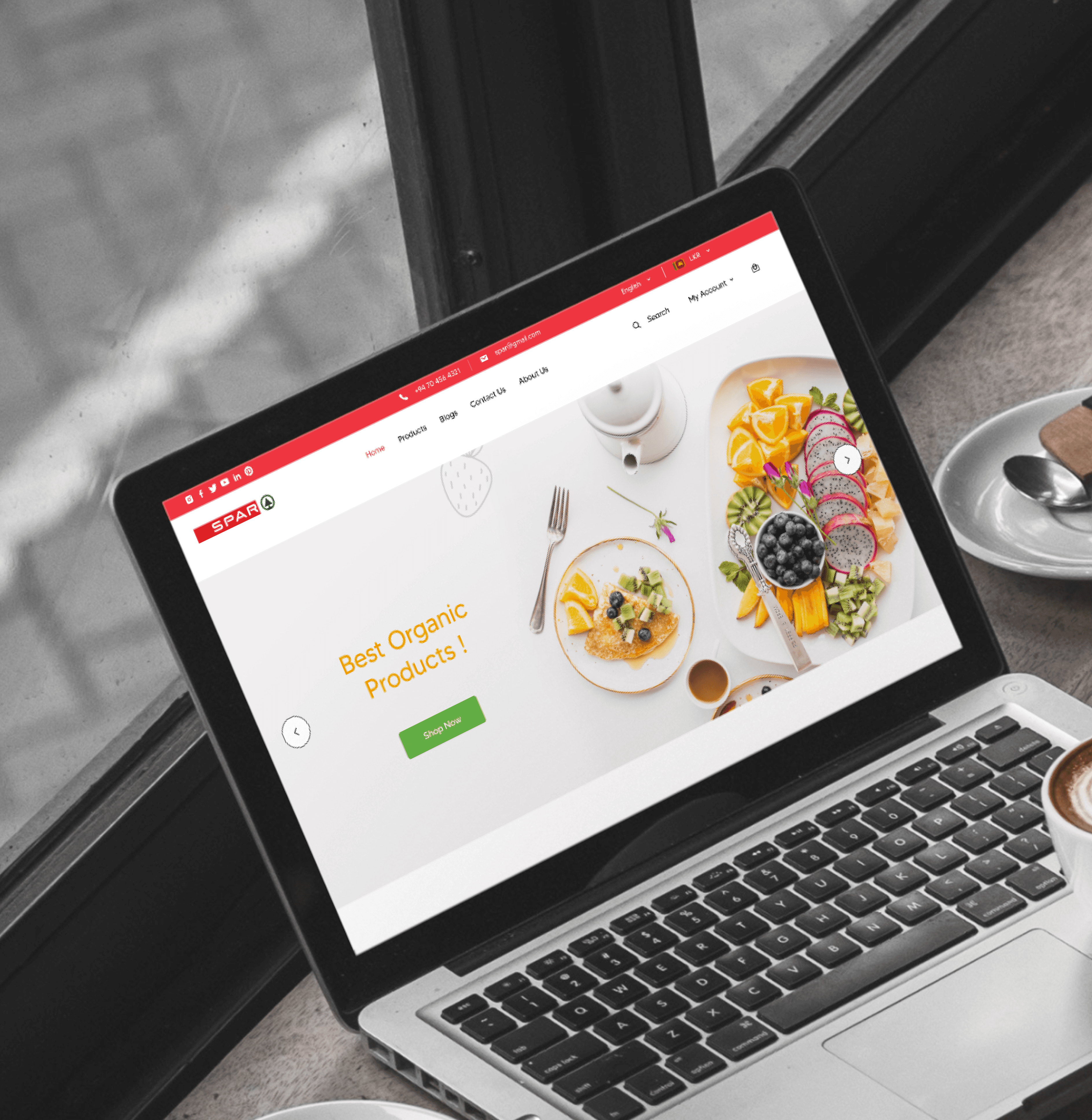 App for personal finance consists of two pages "Home and card details"