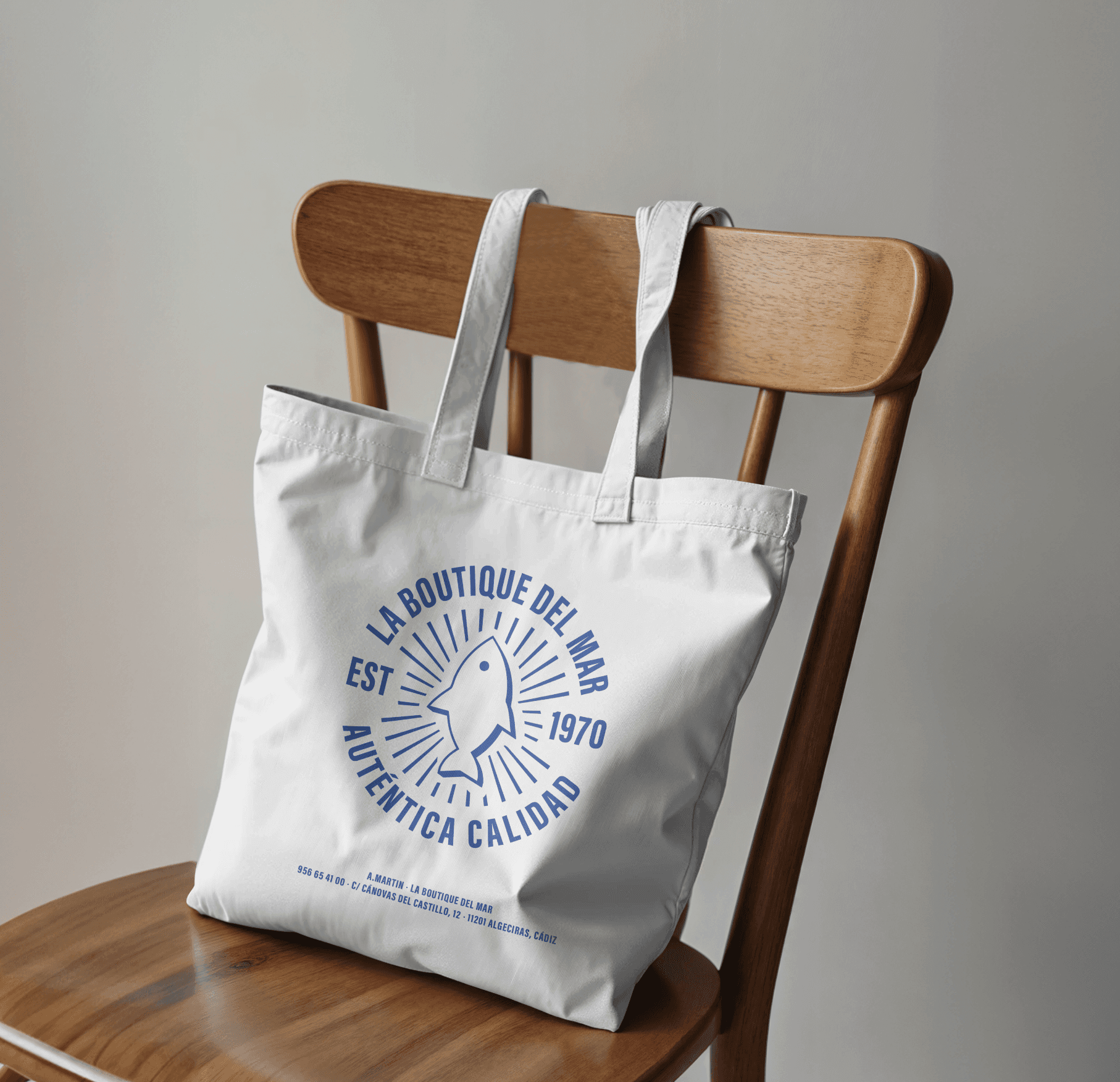 Logotipo formado por las palabras weuta en blanco sobre fondo naranja corporativo.