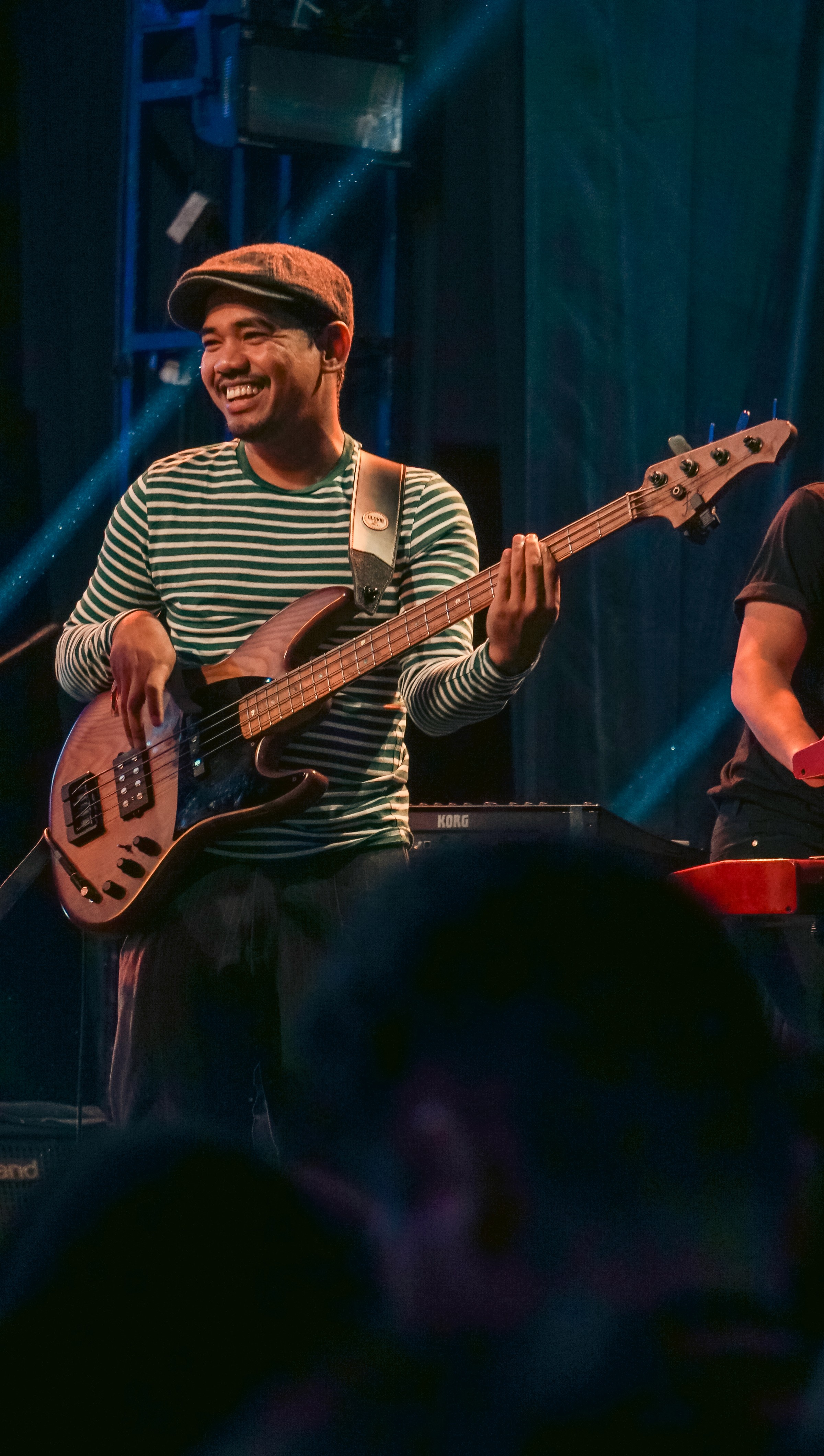 Bassist of Maliq & D'essentials, Perform at Road To Soundrenaline