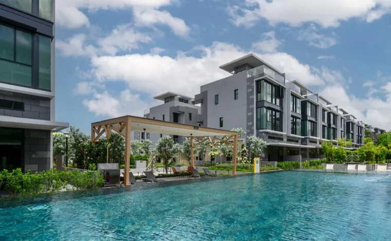 Artist’s impression of Lucerne Grand beside Lakeside MRT
