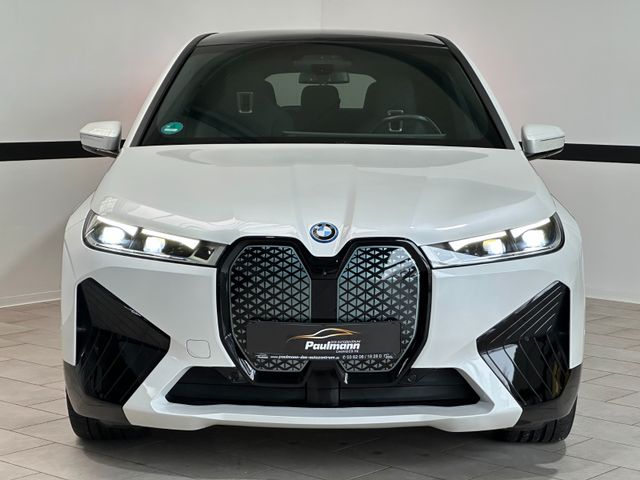 BMW iX 2022 WHITE Gebrauchtwagen - Galeriebild 2