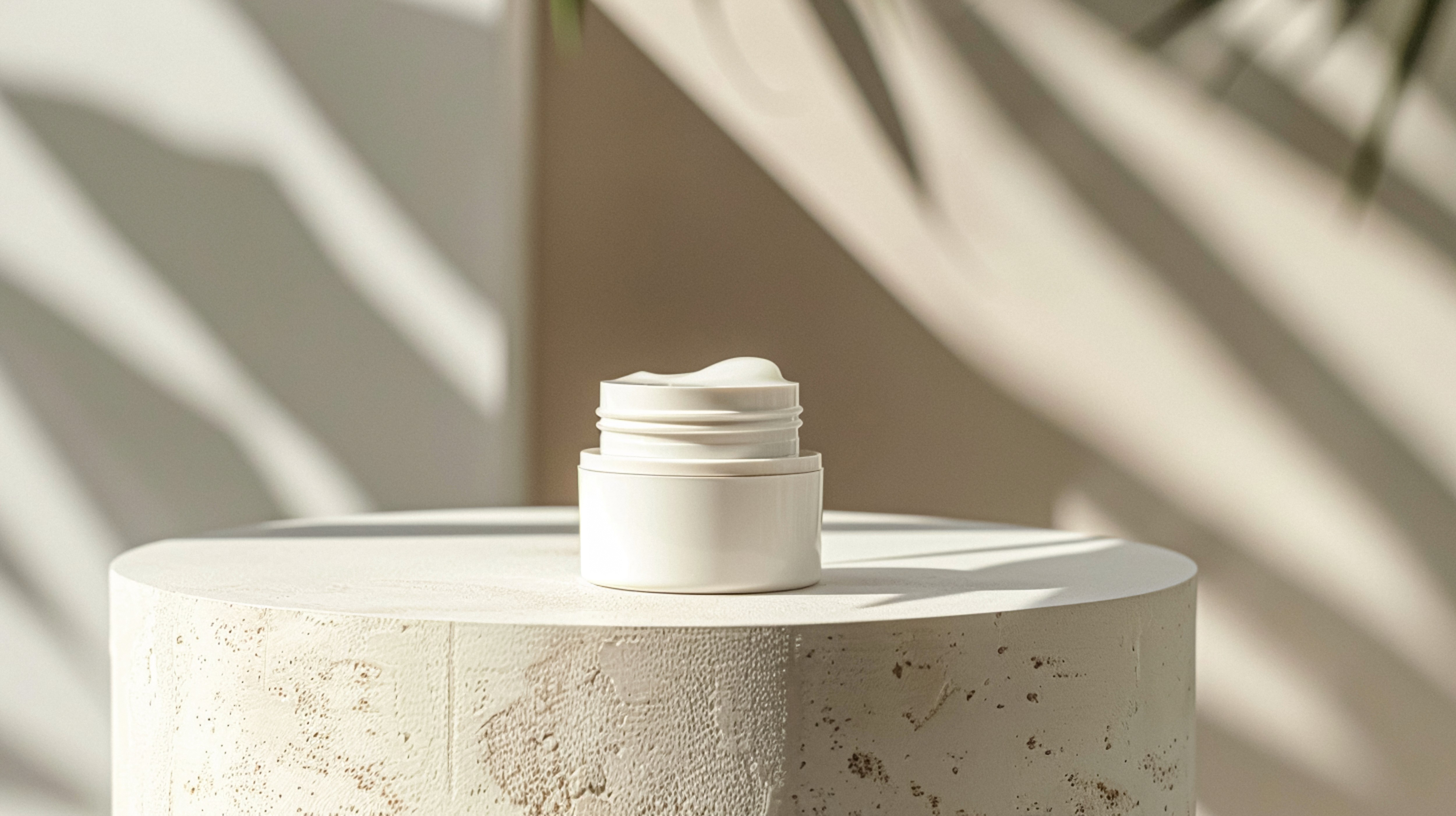 Face cream moisturiser, skincare and bodycare product for natural skin care routine.