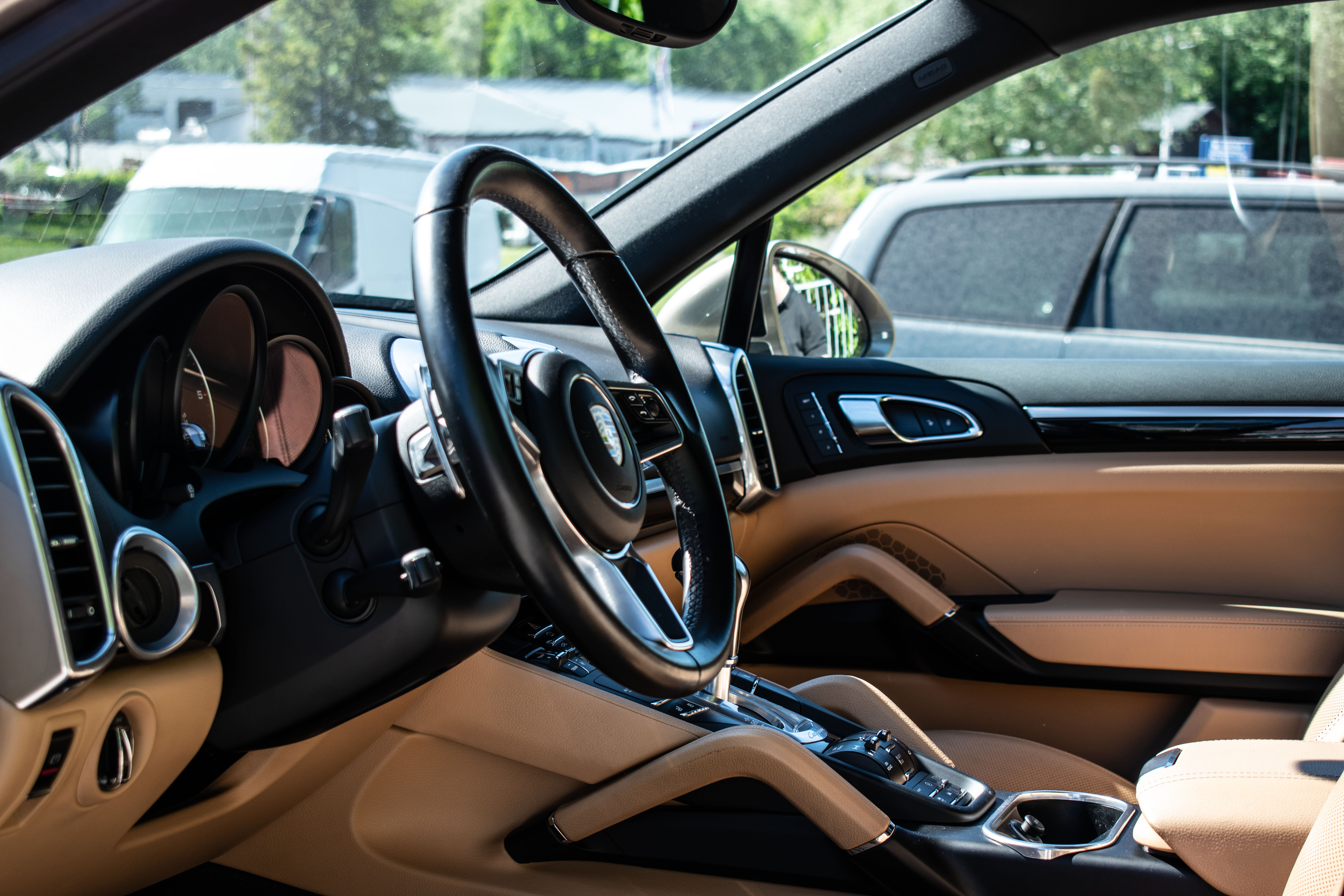 porsche cayenne