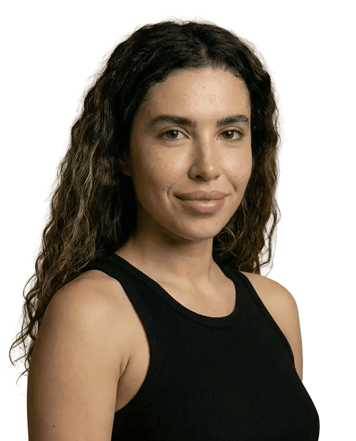 Portrét mladej ženy reprezentujúci balíček Esthea 30+ – preventívna starostlivosť o pleť, mezoterapia exozómami a hydratácia v klinike Esthea.