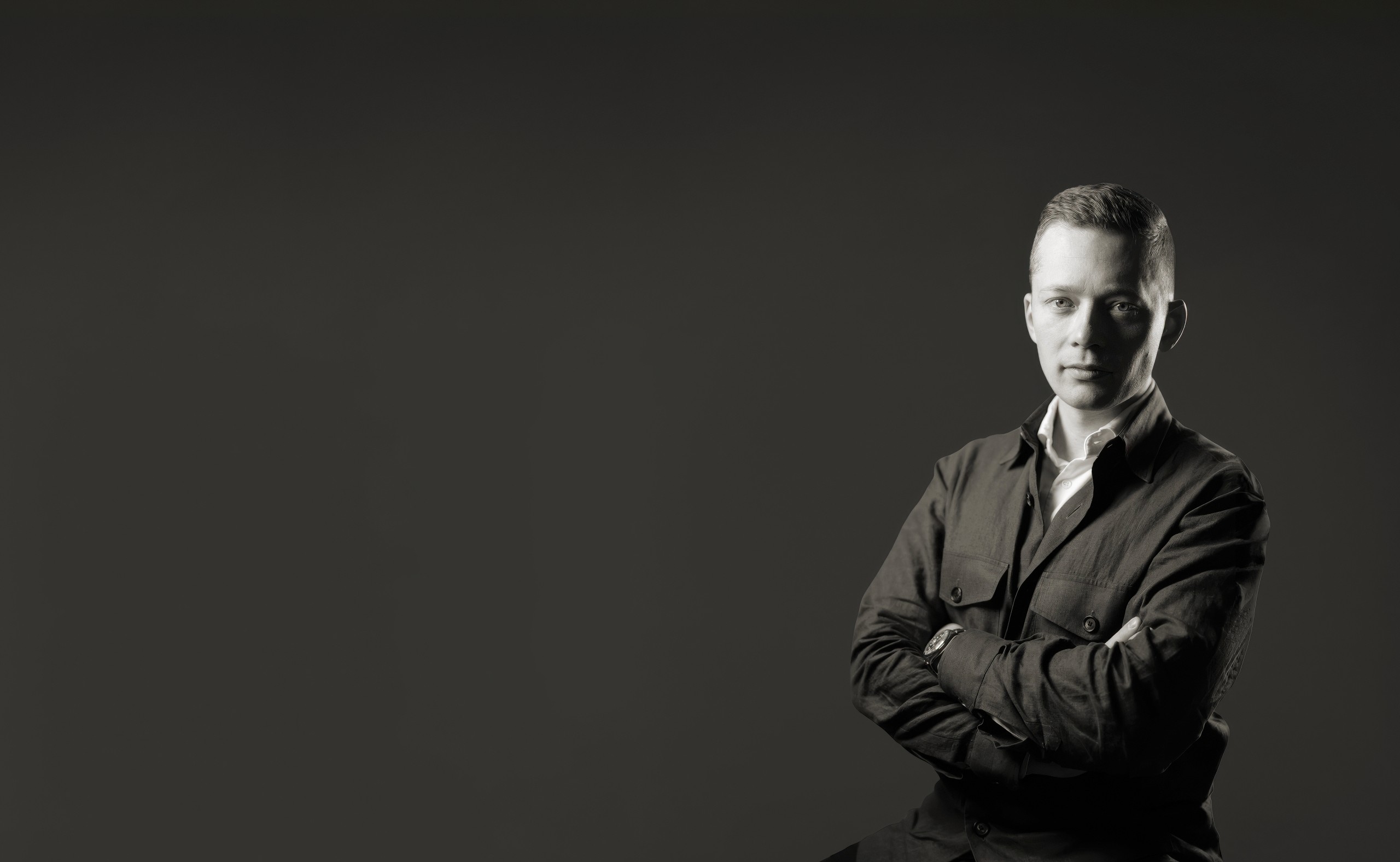 Simon Wallin, medgrundare av Crux Comms och senior PR-rådgivare med erfarenhet från techvarumärken som Mastercard, Uber och NordVPN