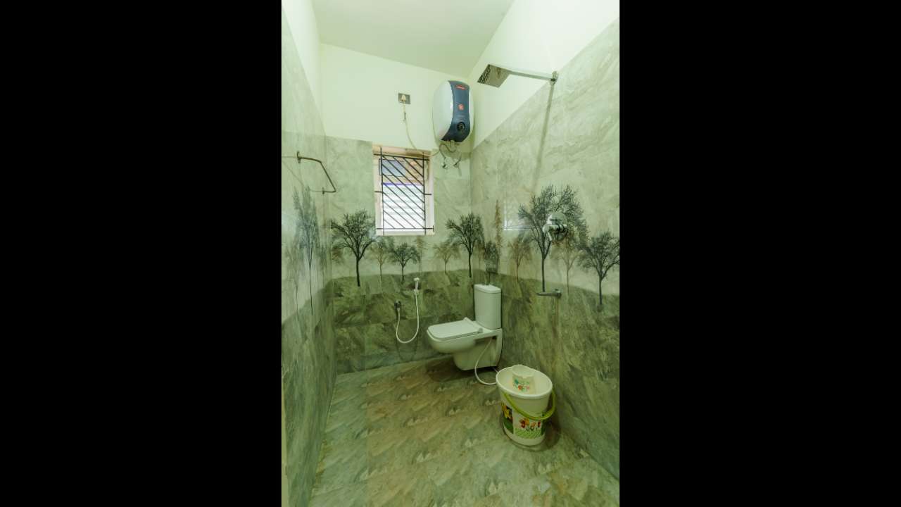 Serene Villa Bathroom 1