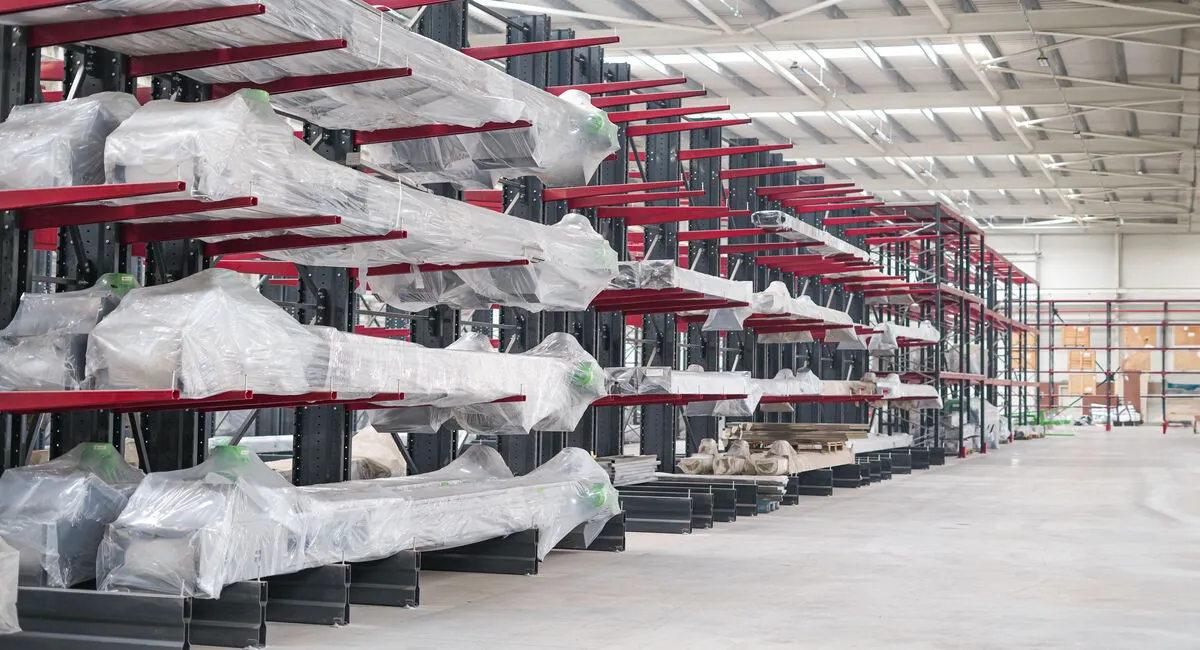 konsol kollu raf sistemi