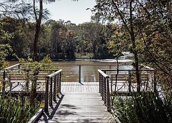 https://threebestrated.com.au/images/BerrinbaWetlands-LoganCity-QLD.jpeg