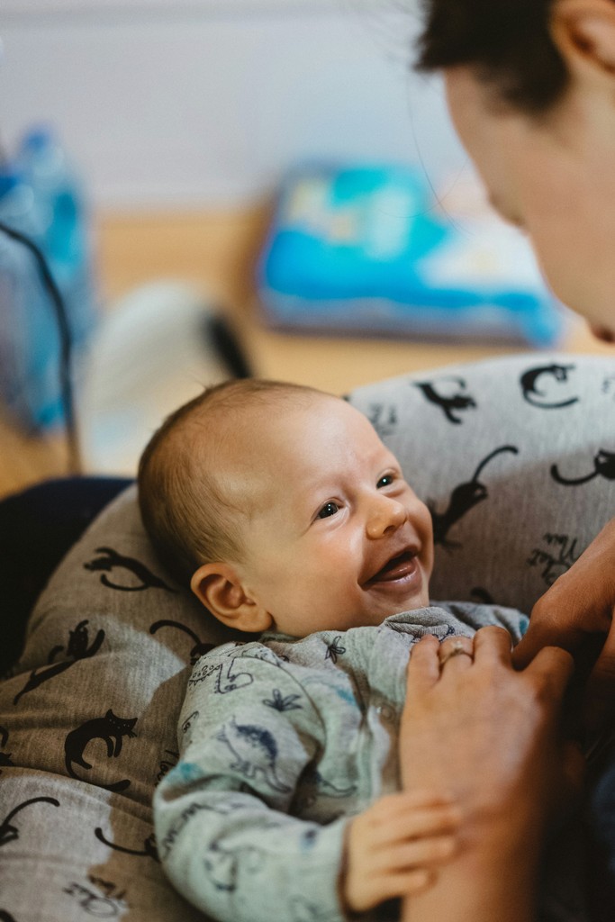 Smileyes, bebek ve çocuklar için düşük RDA seviyesiyle diş minesini koruyan, %99 doğal özler içeren, florür, paraben ve SLS içermeyen güvenli bir diş macunudur