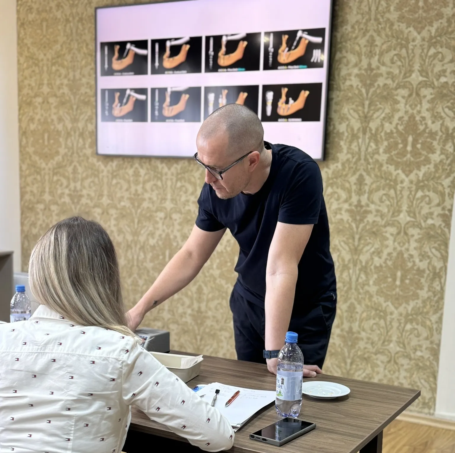 Fogászati Konferencia / Esemény - Fogászati Élet és Vezetői Fórum - Kommando Camp, Kovászna - PraxEvents