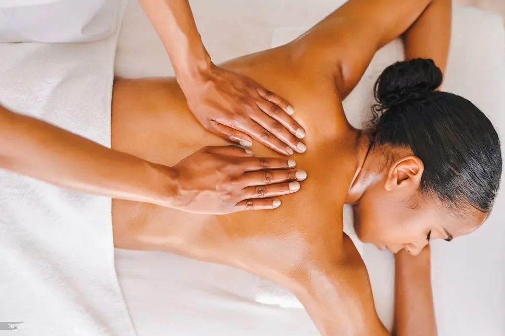 Relaxation massage therapy at Havie & Moon wellness salon in Dubai Hills