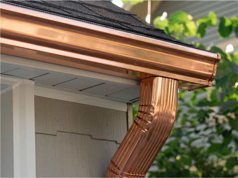 Fade-resistant exterior paints