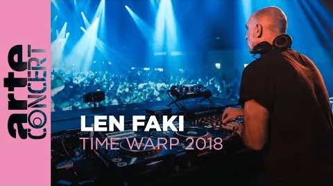 Len Faki - łysy.
