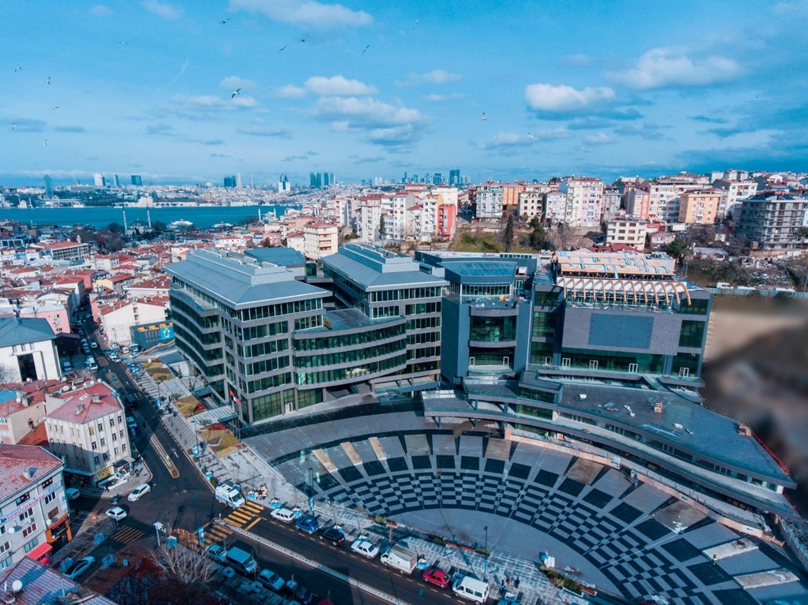 Üsküdar Belediyesi Kongre Merkezi, Şehir Otoparkı, Belediye Binası ve Kapalı Spor Salonu