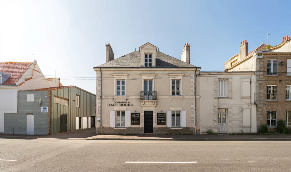 Façade de la maison du Domaine du Haut Bourg