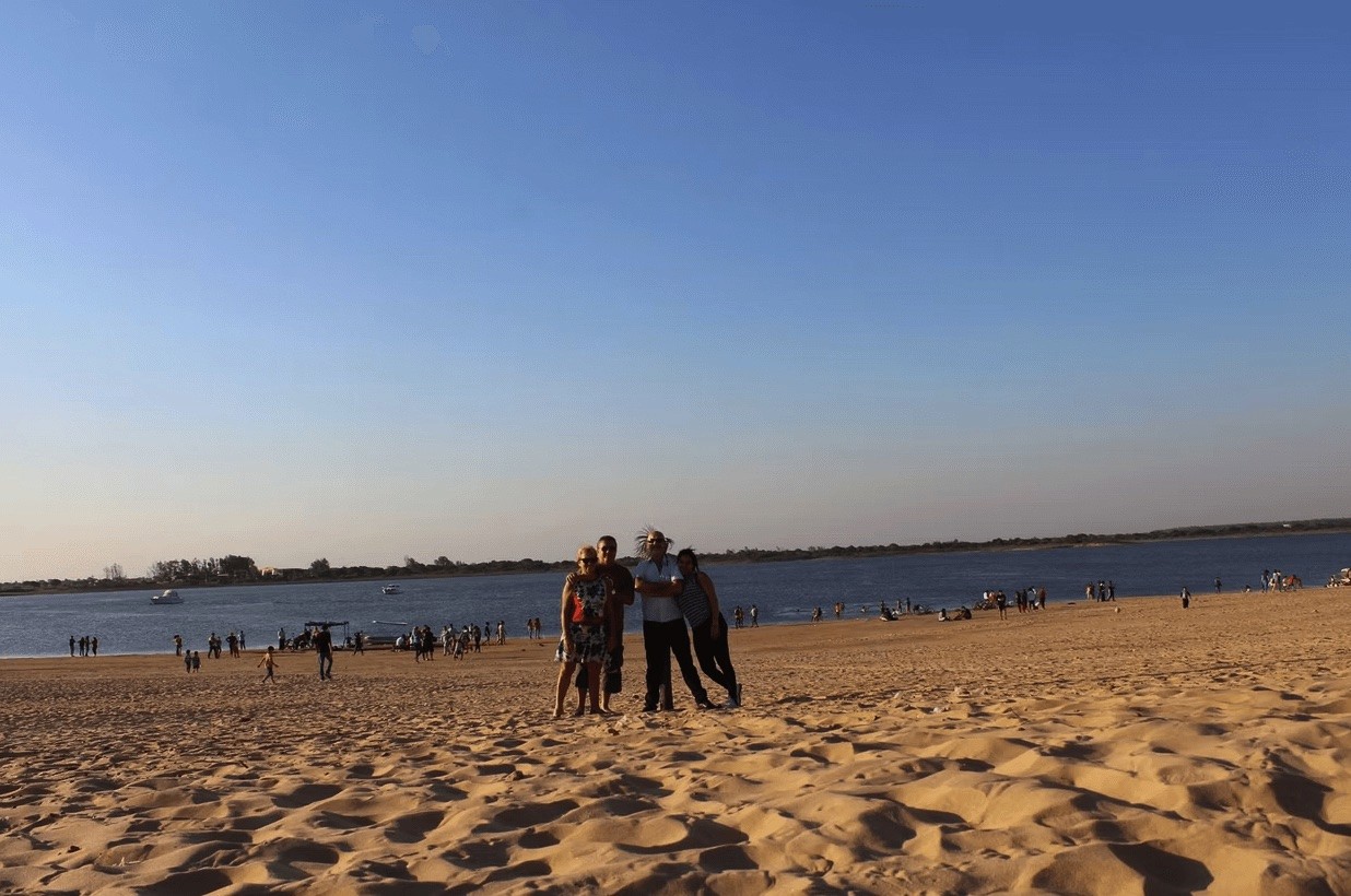 Plage du Paraguay au bord du fleuve – avec de tels paysages, pas besoin de mer pour se détendre