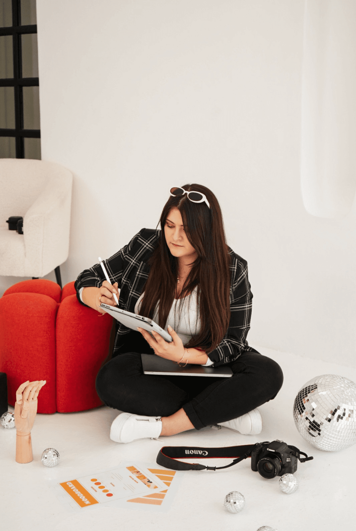 Portrait of portfolio creator – back view