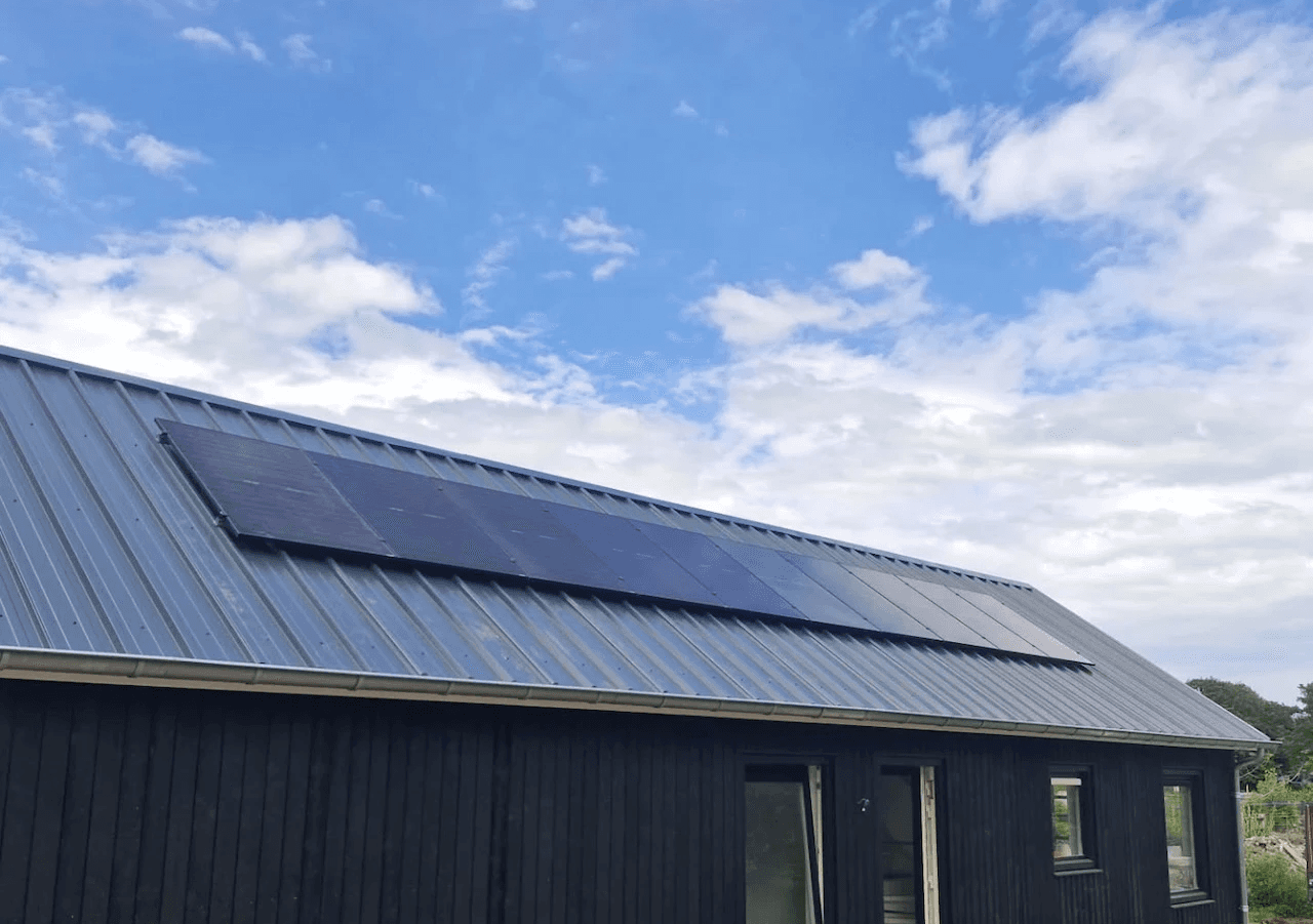 PV- installatie op het dak - Van Voorst Elektrotechniek