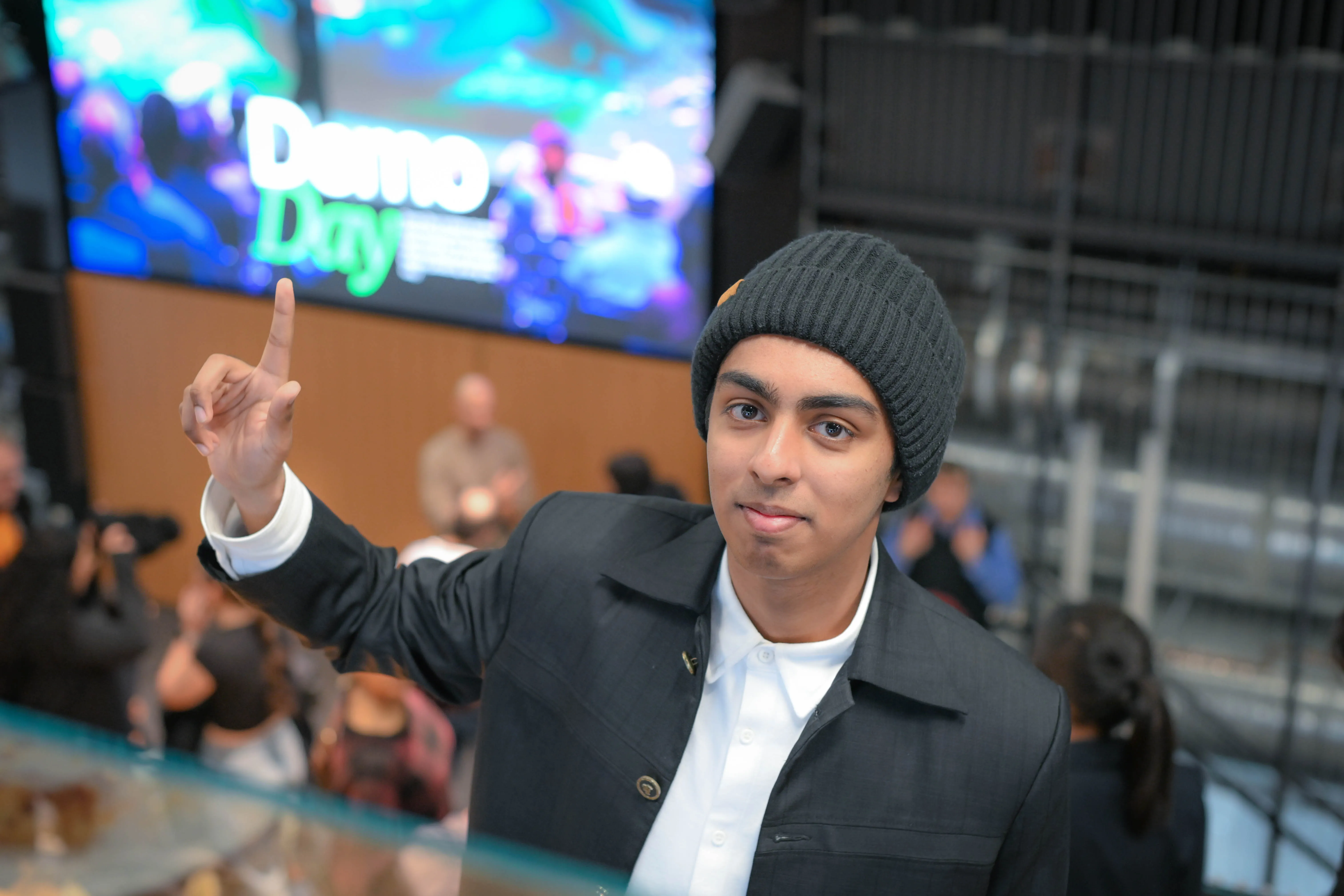 Life at TKS — students and mentors during the program (photo 3)