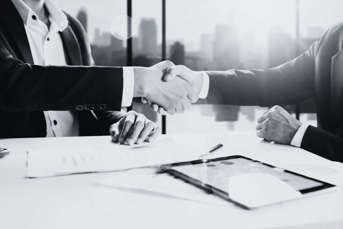 best practices for SaaS sales from lead to closure header