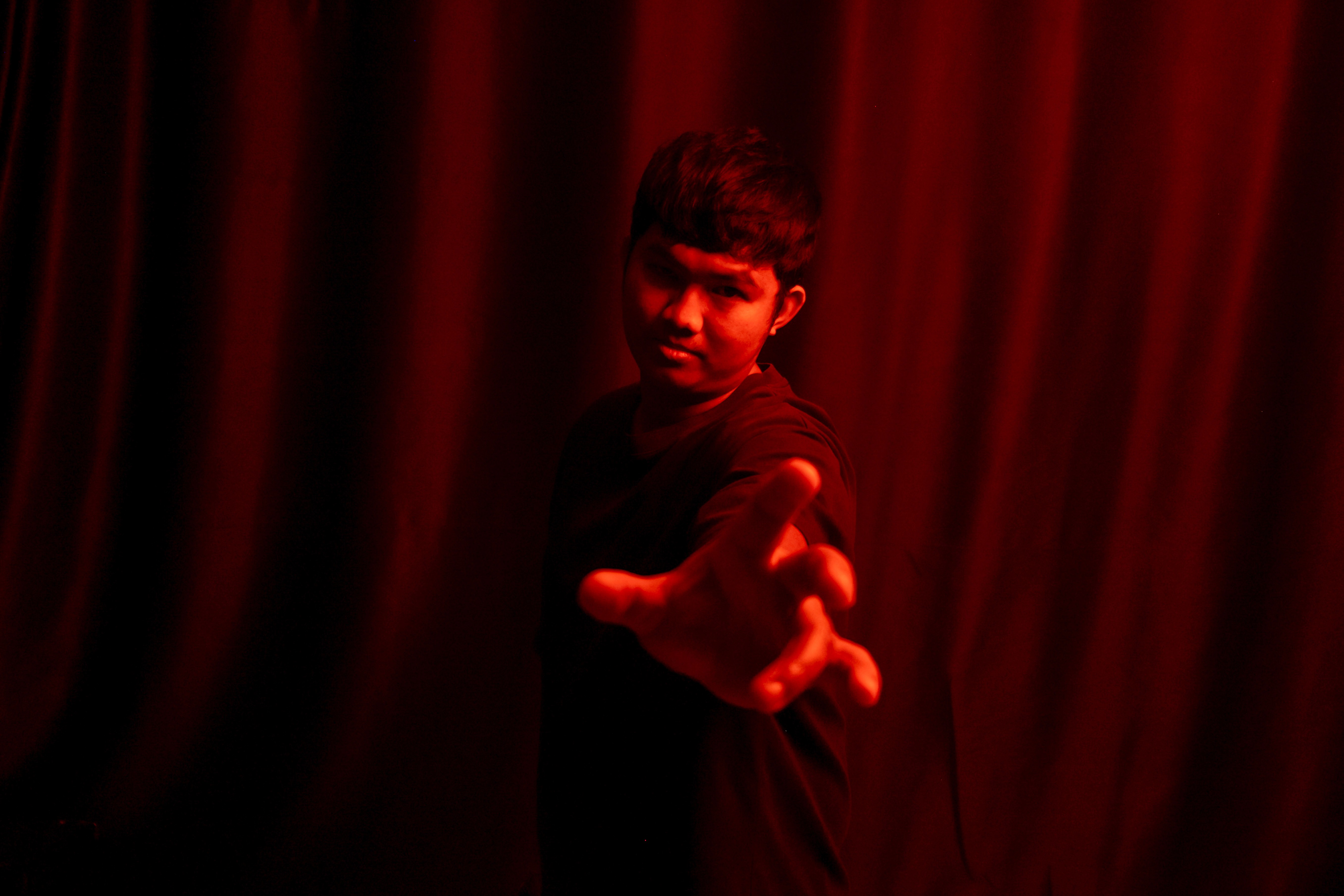 ED the guitarist of ALLIS.