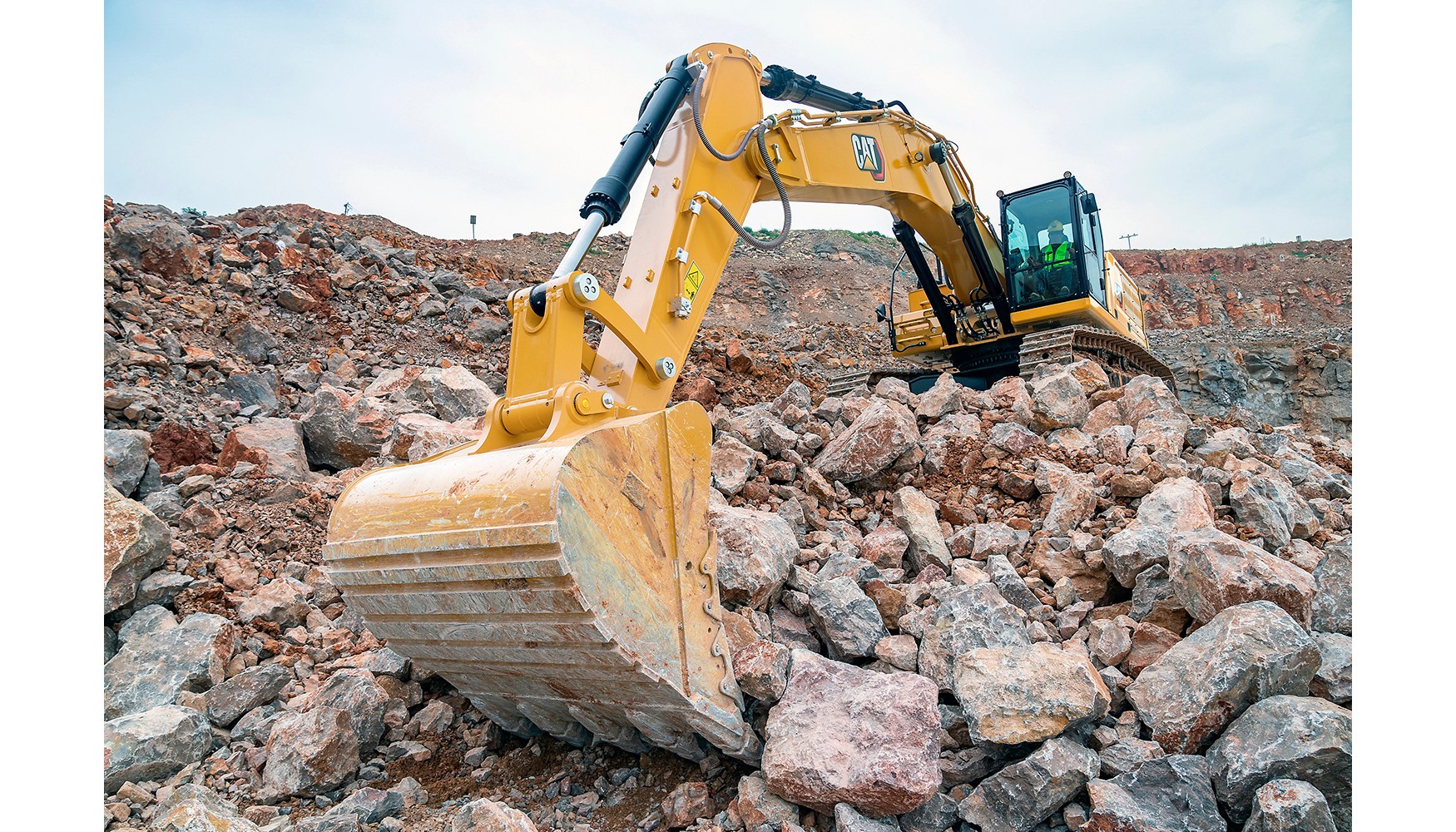 Excavaciones forrats de pedra fills den macia