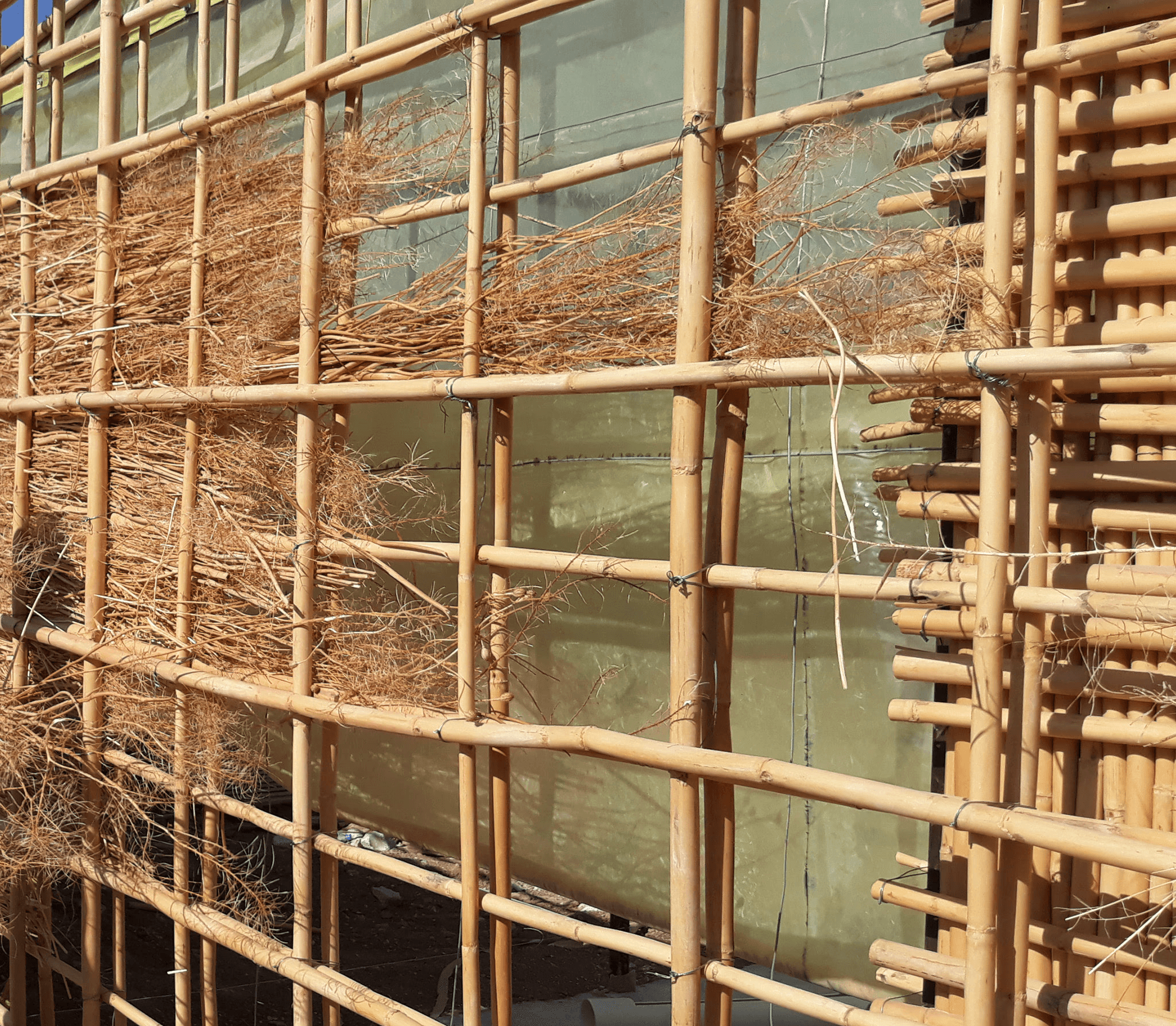 metmar.studio: Experimental Reed and Earth Wall Construction
