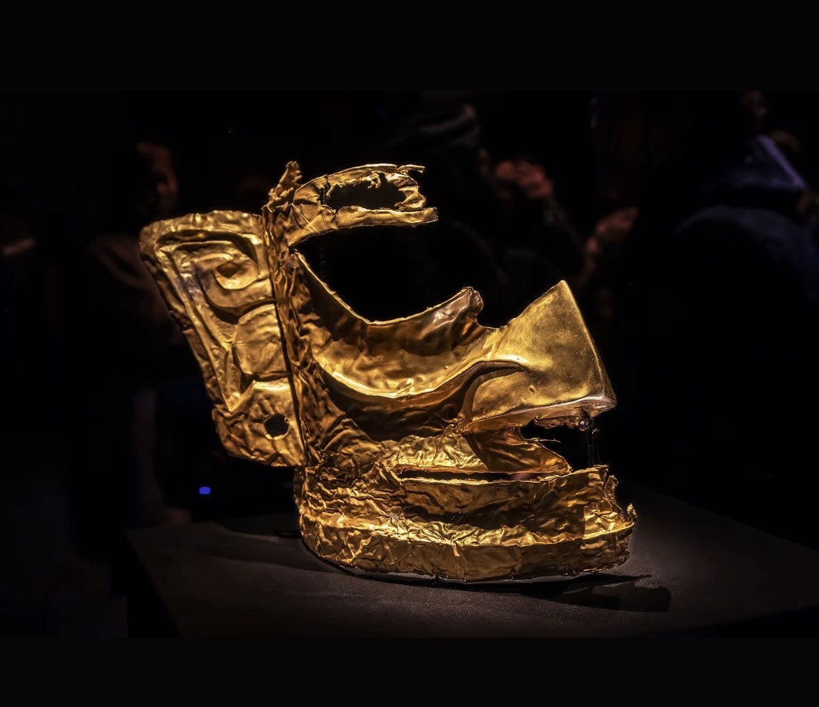 Gold mask relic discovered at Sanxingdui