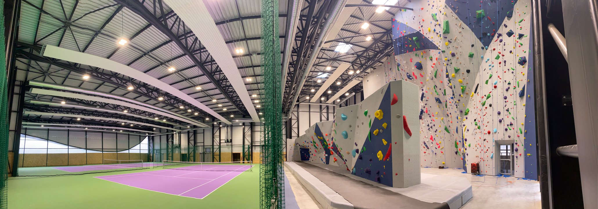 Installation de ventilation centralisée dans un bureau,