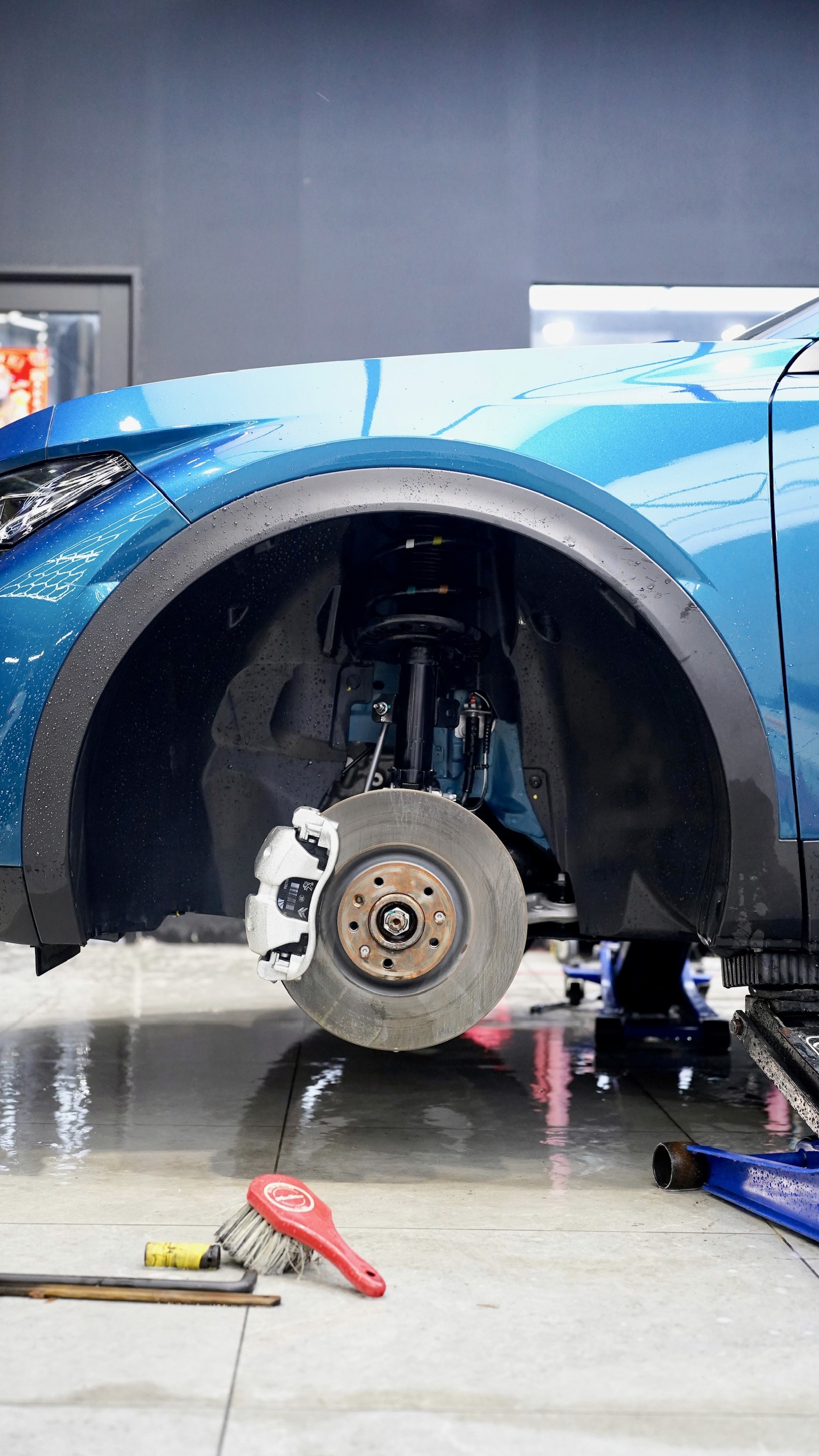 peugeot 408 wheels off clean