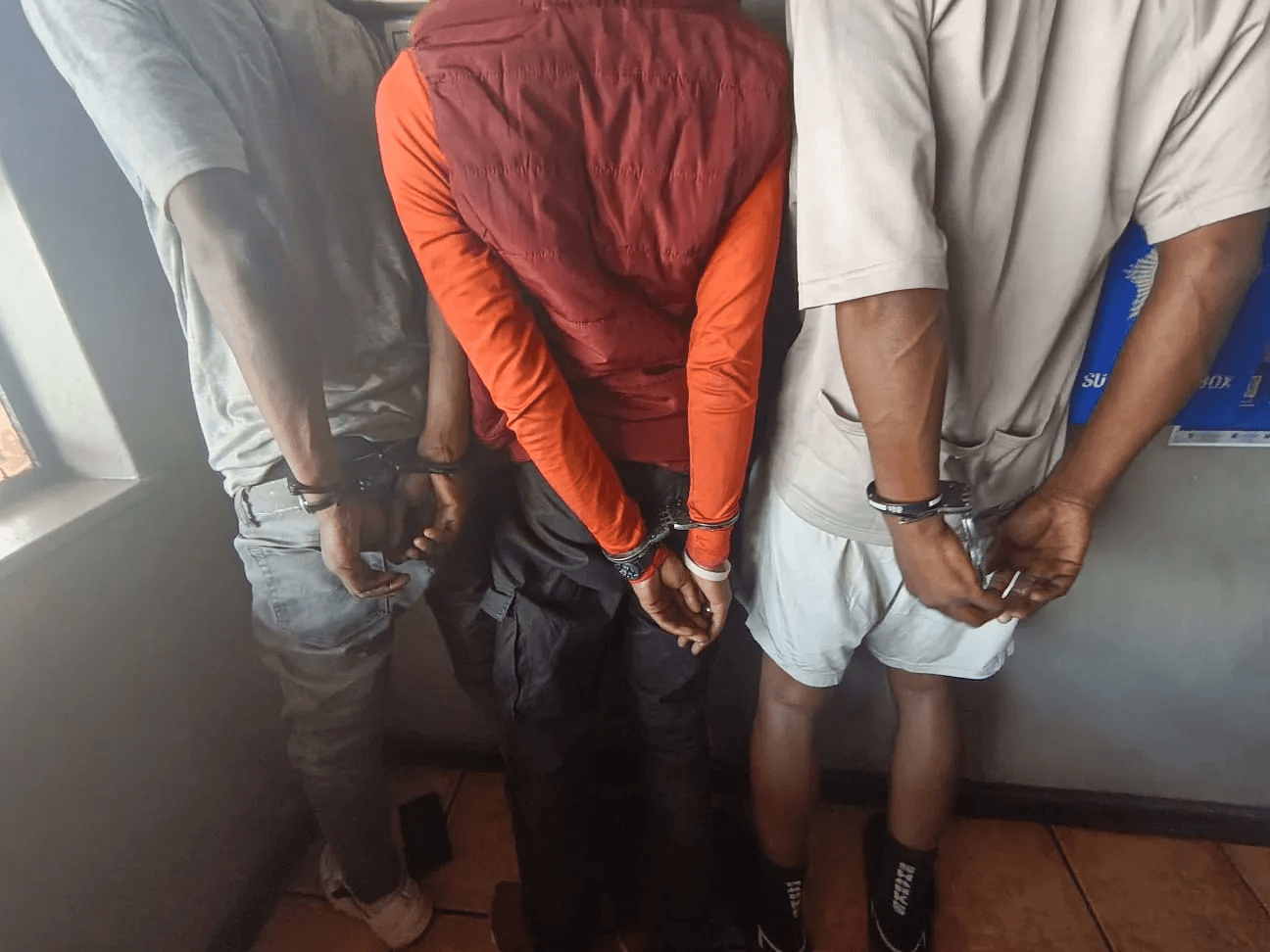 Photo:Suspect found using stolen traffic lights in his home – South African Daily