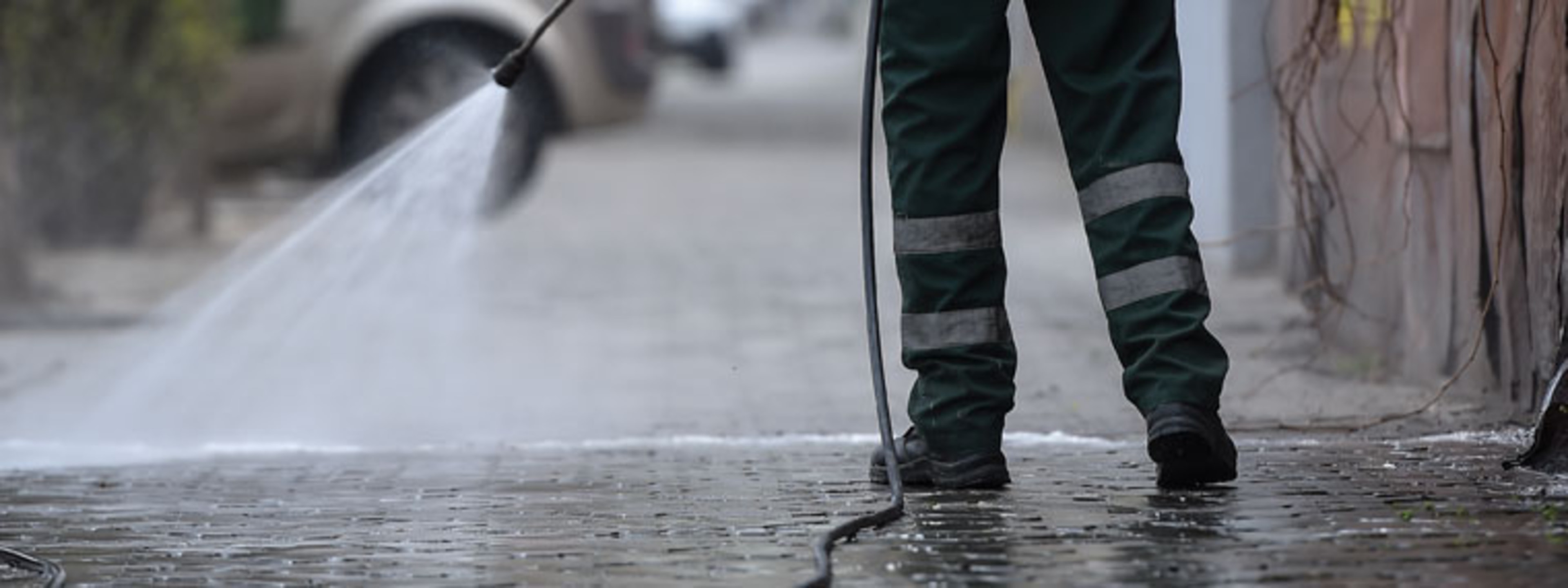 Why Choose a Professional Power Washing Service?