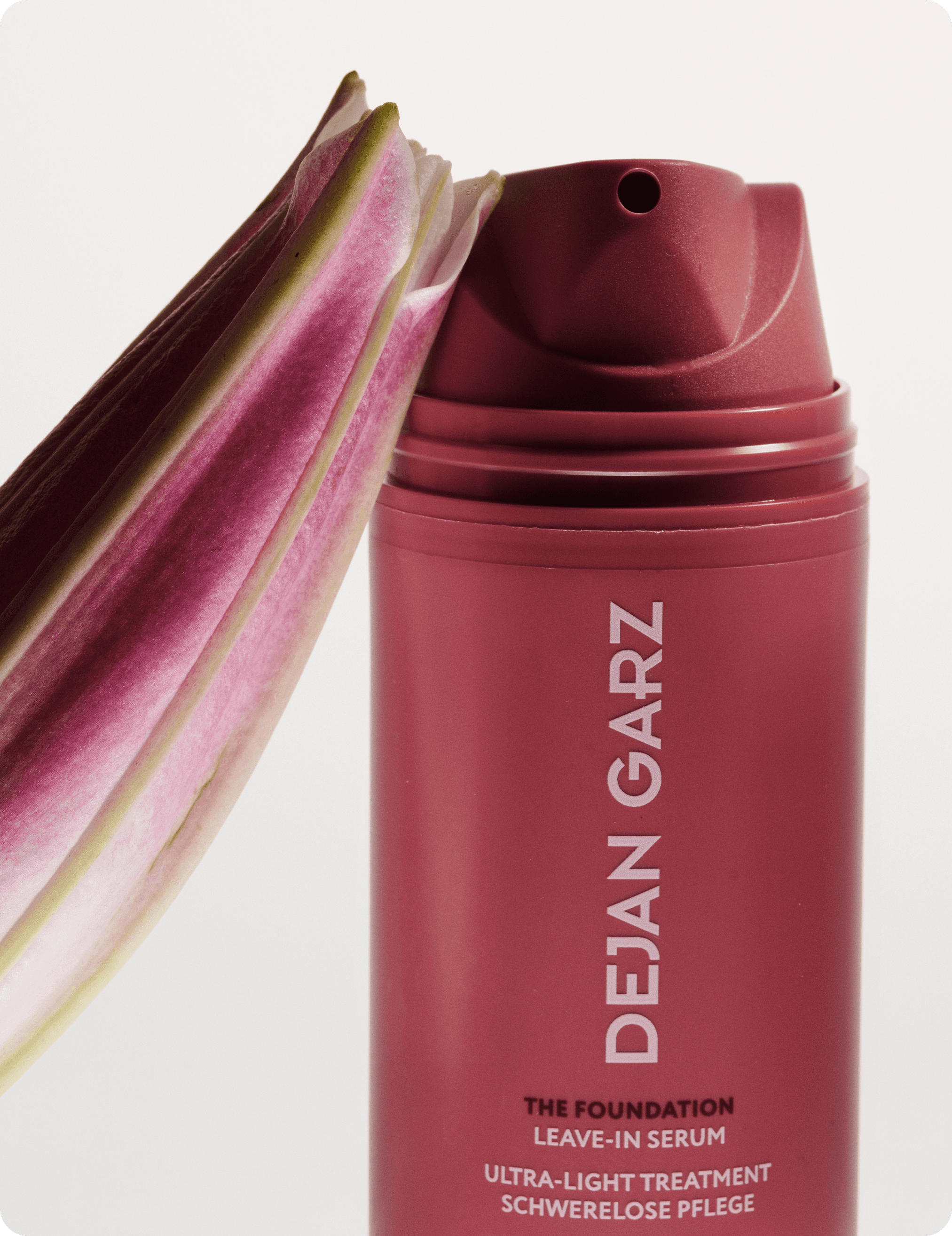 Dejan Garz The Foundation Haircare Pumpe Verpackungsdetail von Haus Pathos Berlin