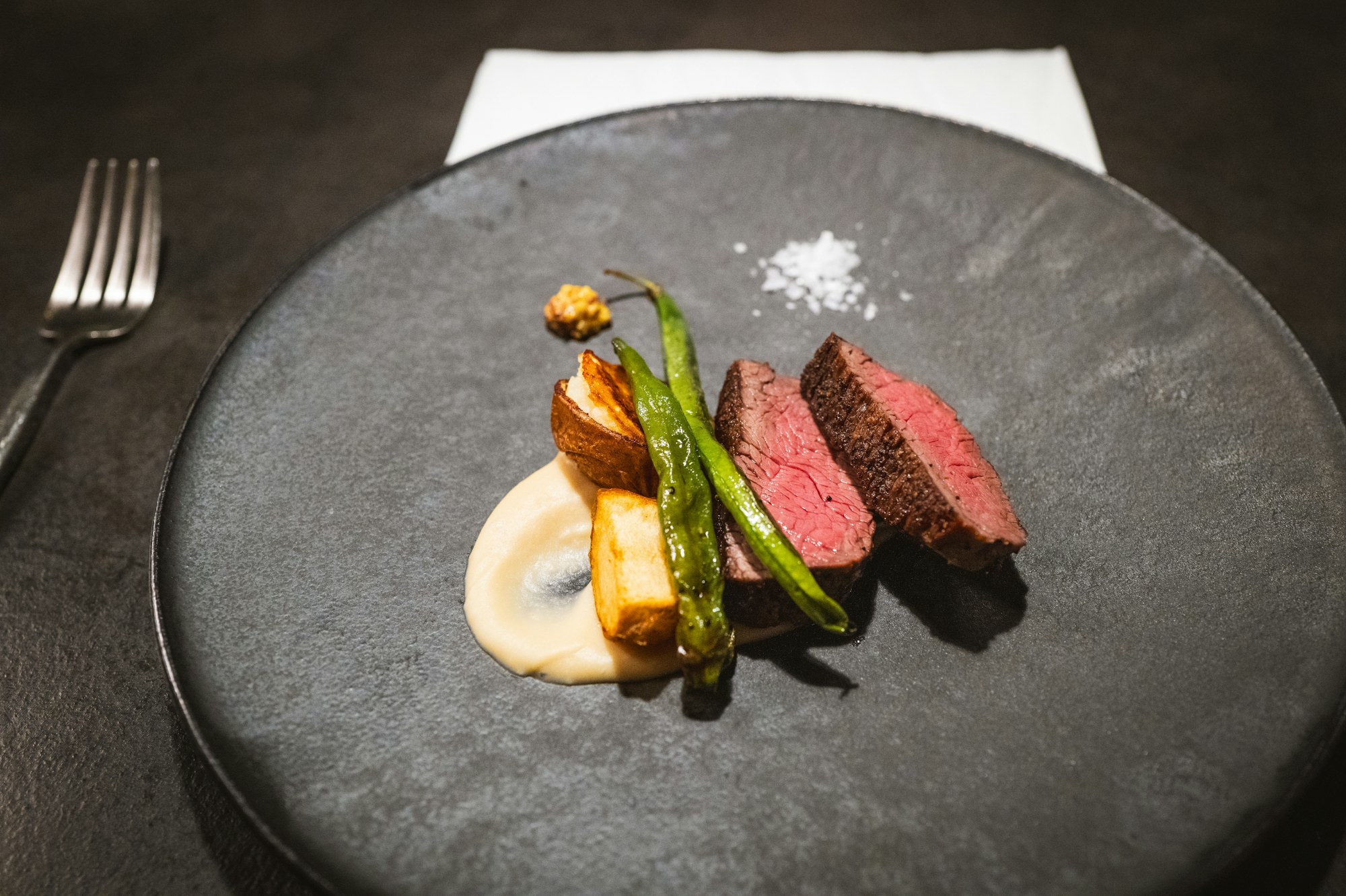 Beef rump, smoked onion
