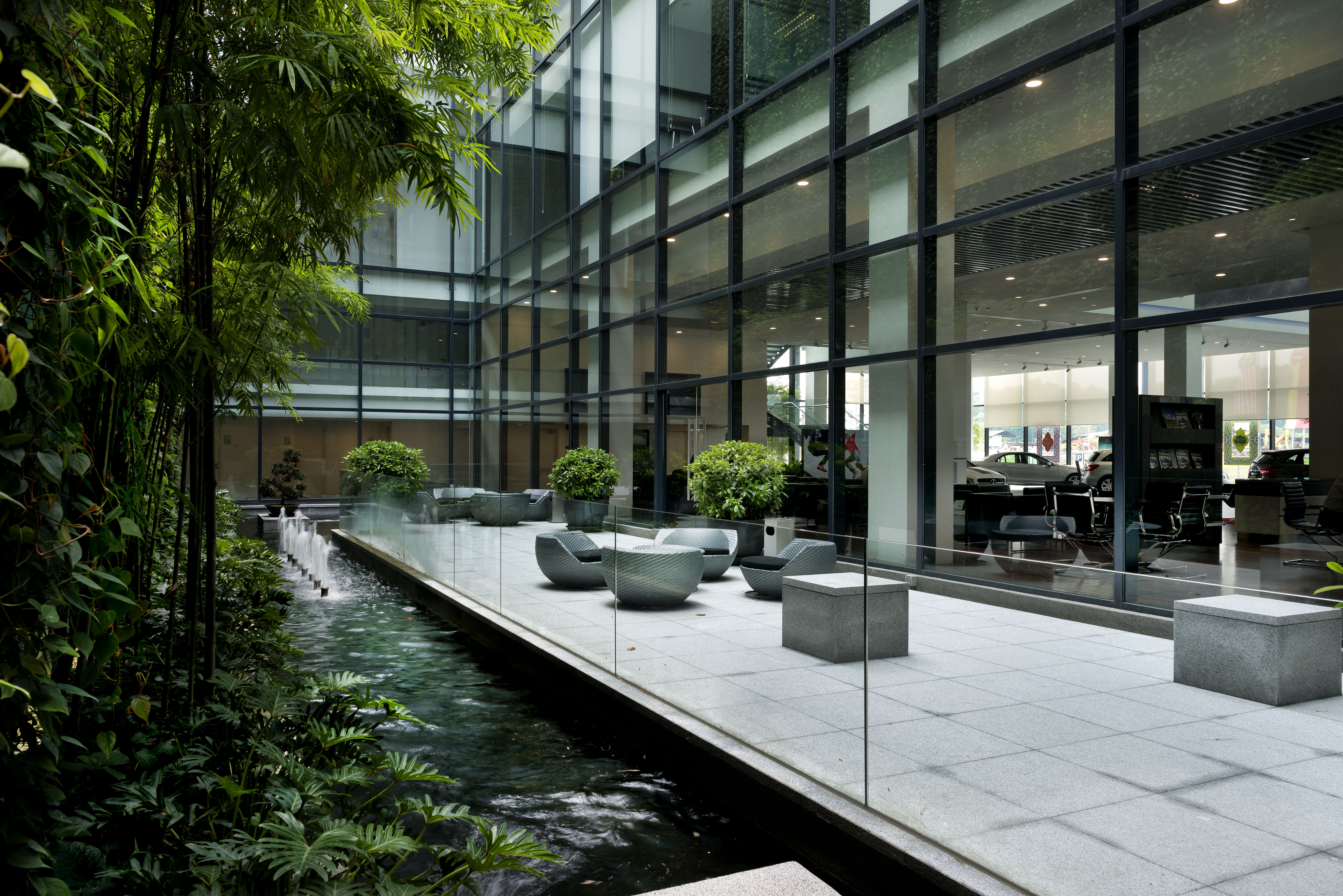 Courtyard view of Mercedes-Benz 3S Balakong by Asima Architects