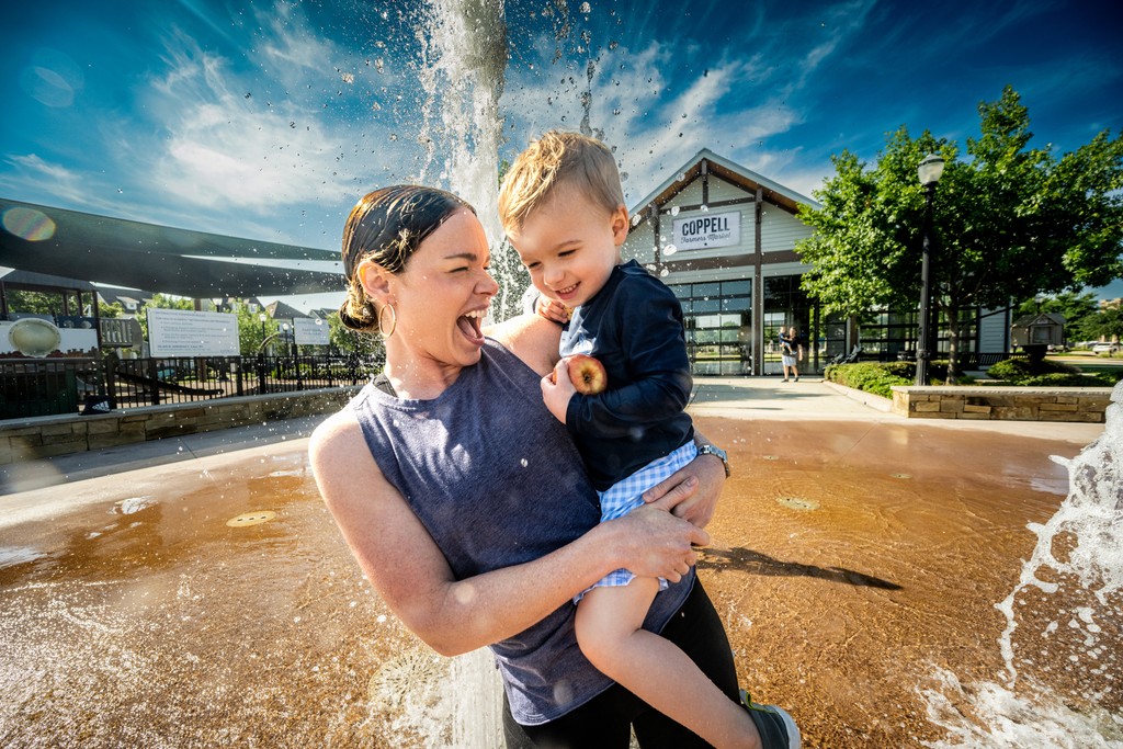 photoshoot mother and child