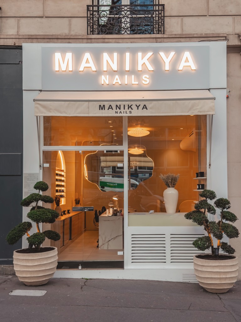 Devanture Manikya Paris 8