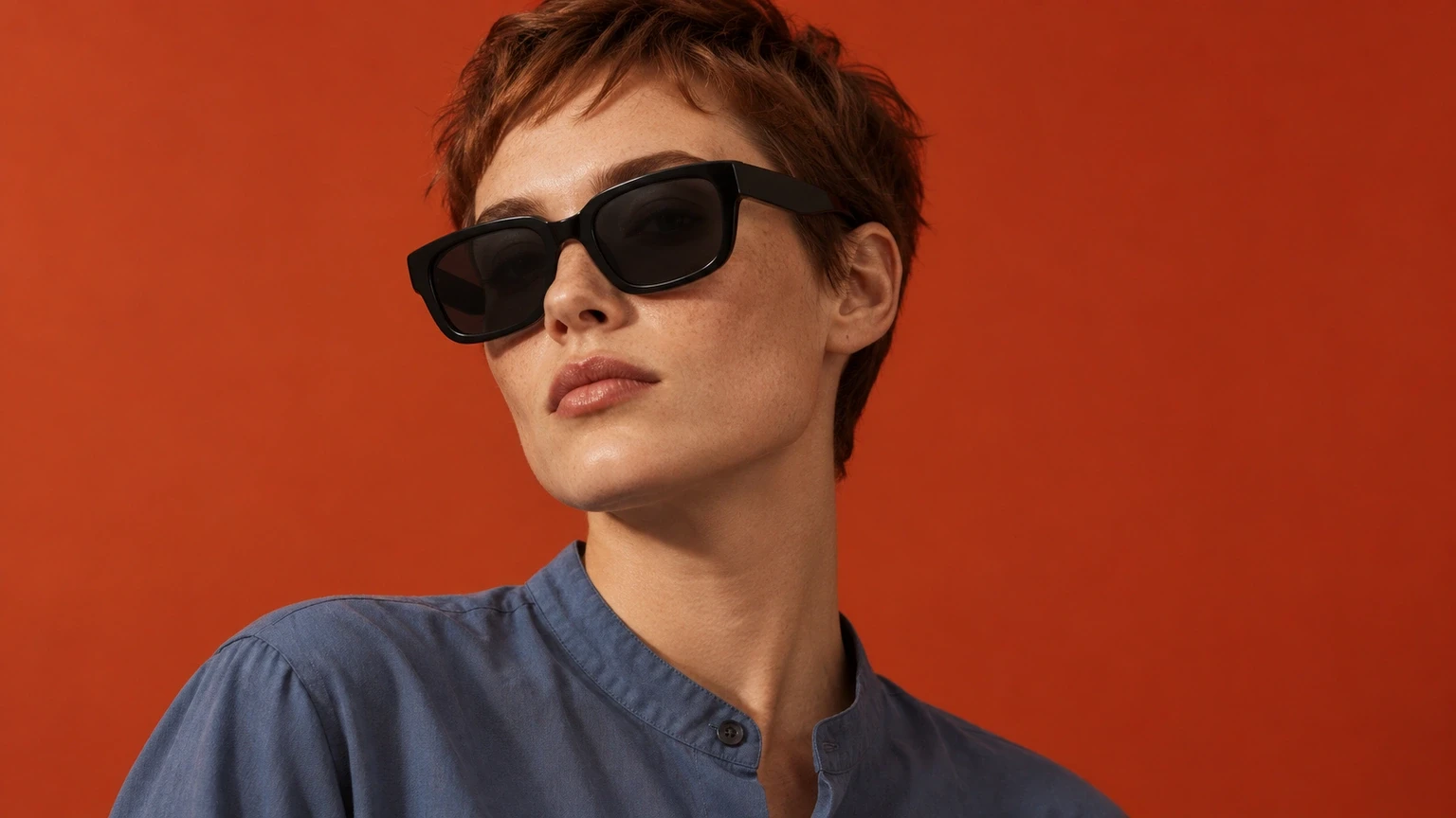 Glamoor eyewear campaign photo