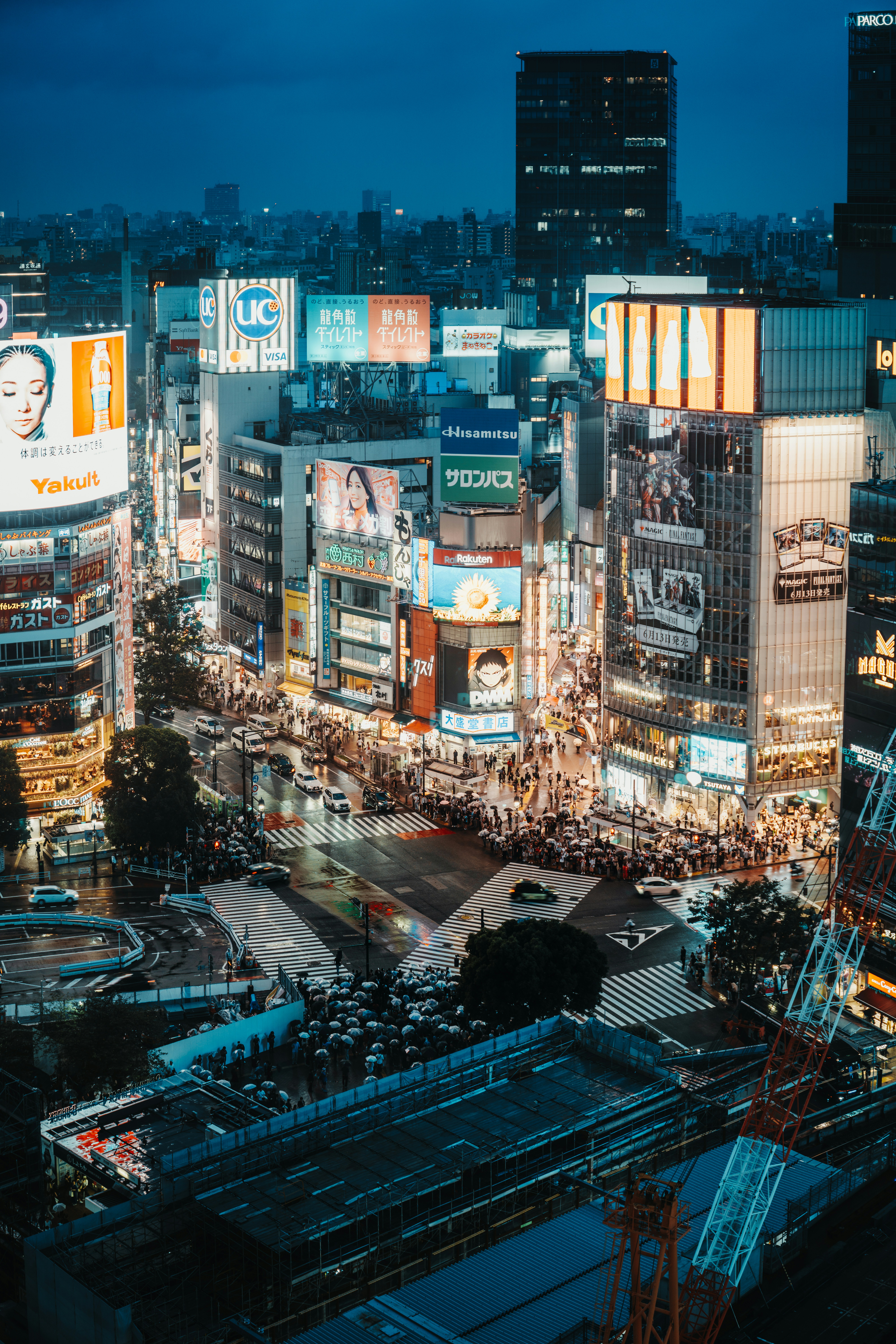 A bird's-eye view of shibuya crossing at night.