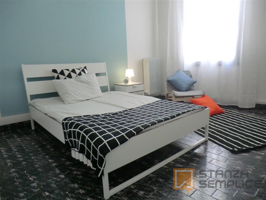 11 sqm room in Via Galleria Santa Lucia, Padova