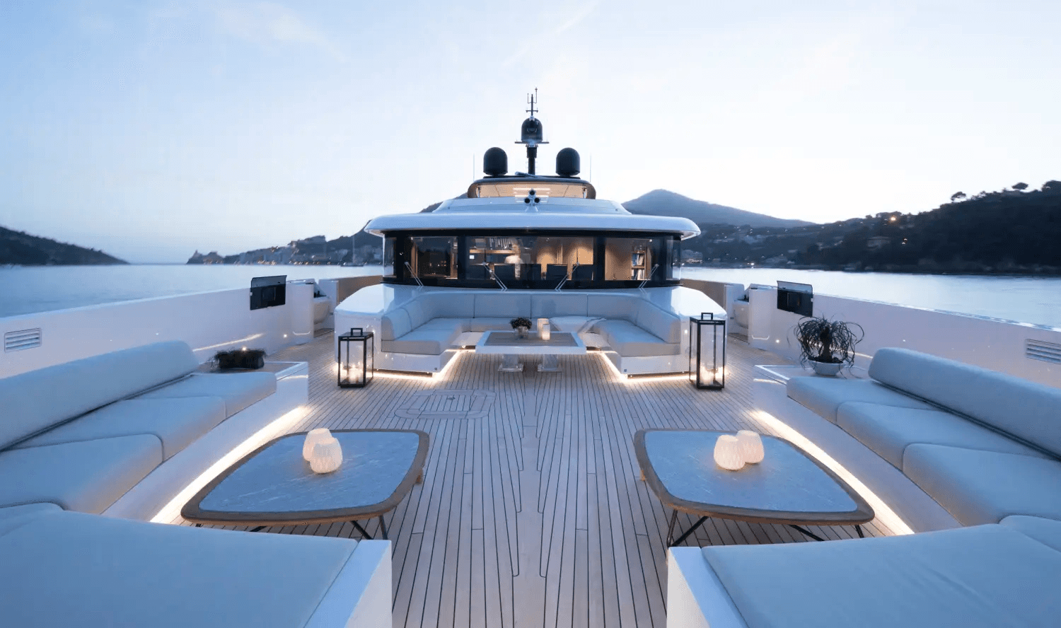 yacht