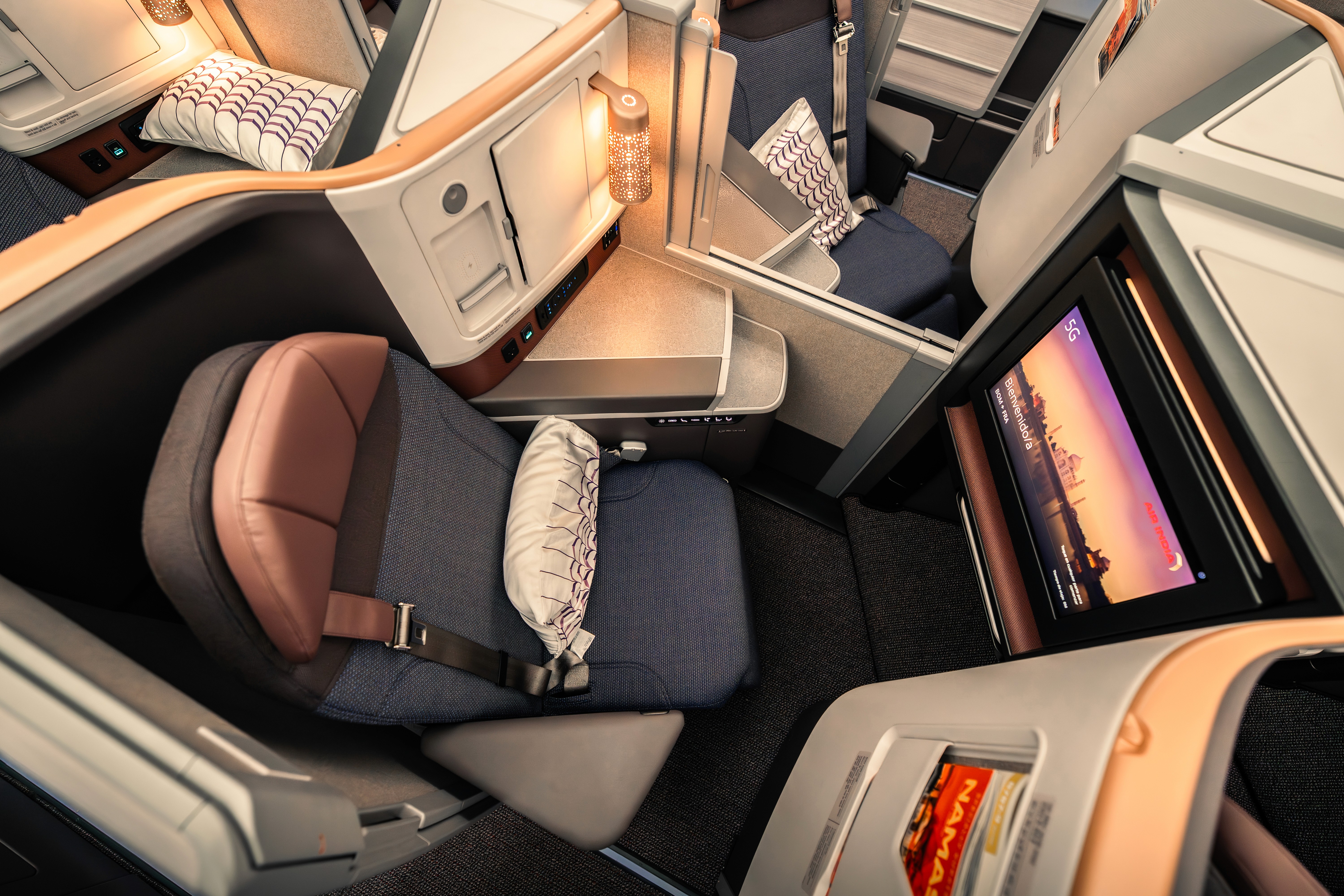 man wearing brown knit crew-neck sweater