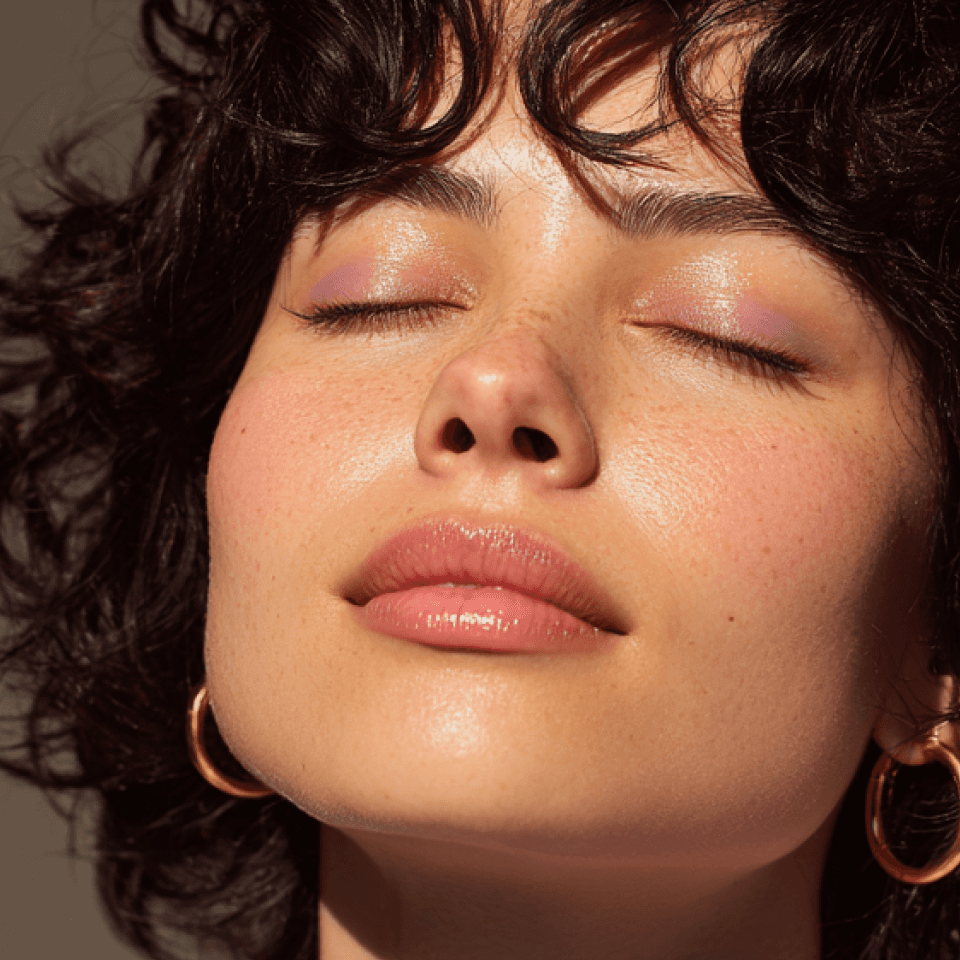 Zoeva Detailansicht – geöffneter Highlighter mit strukturierter Oberfläche