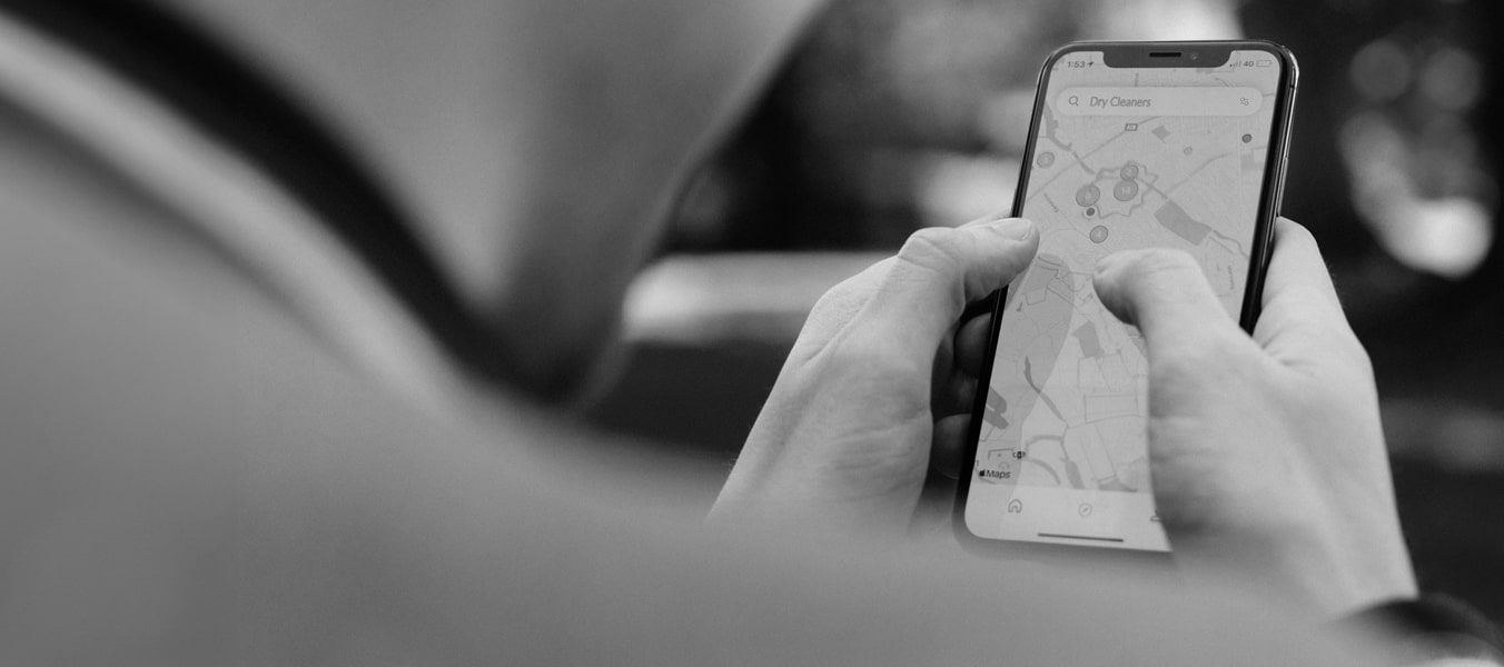 Customer choosing a store location in maps