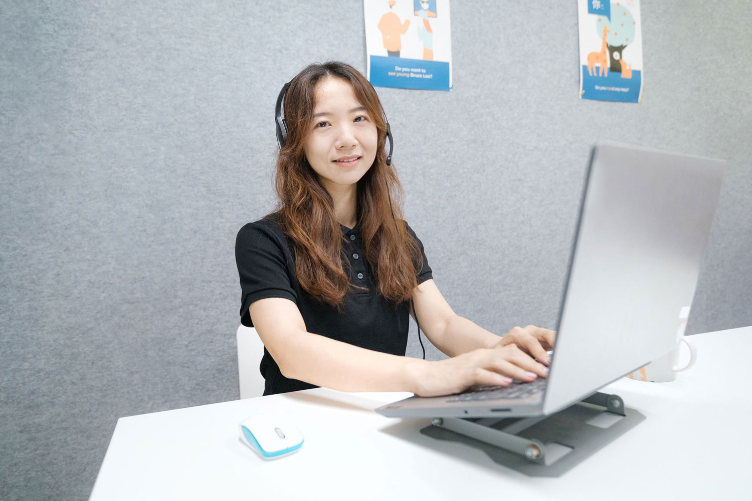 Person using laptop - Online Chinese Courses for College Credit