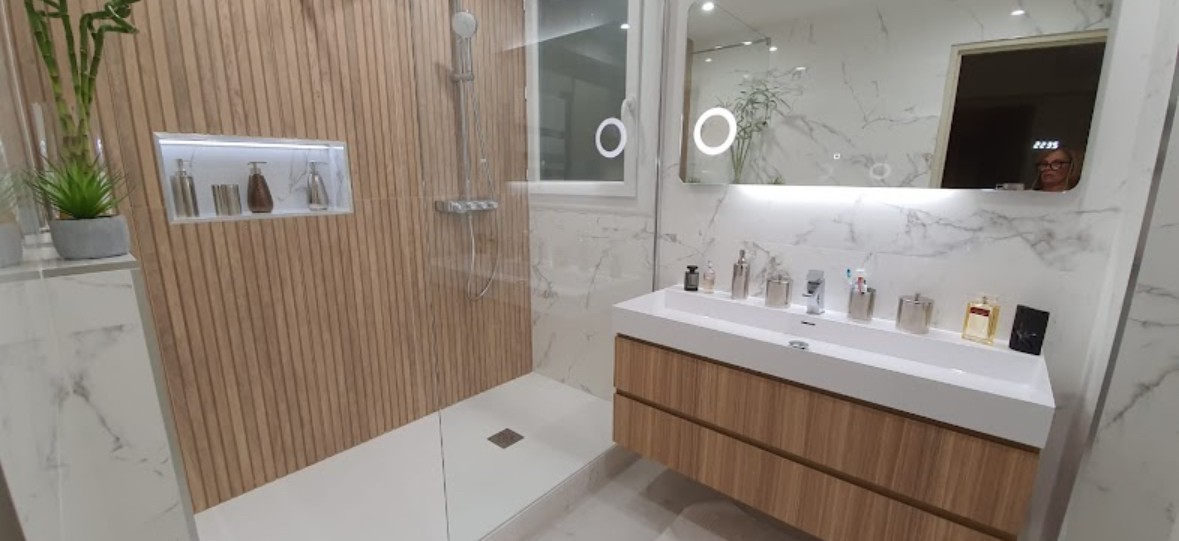 Salle de bains clé en main